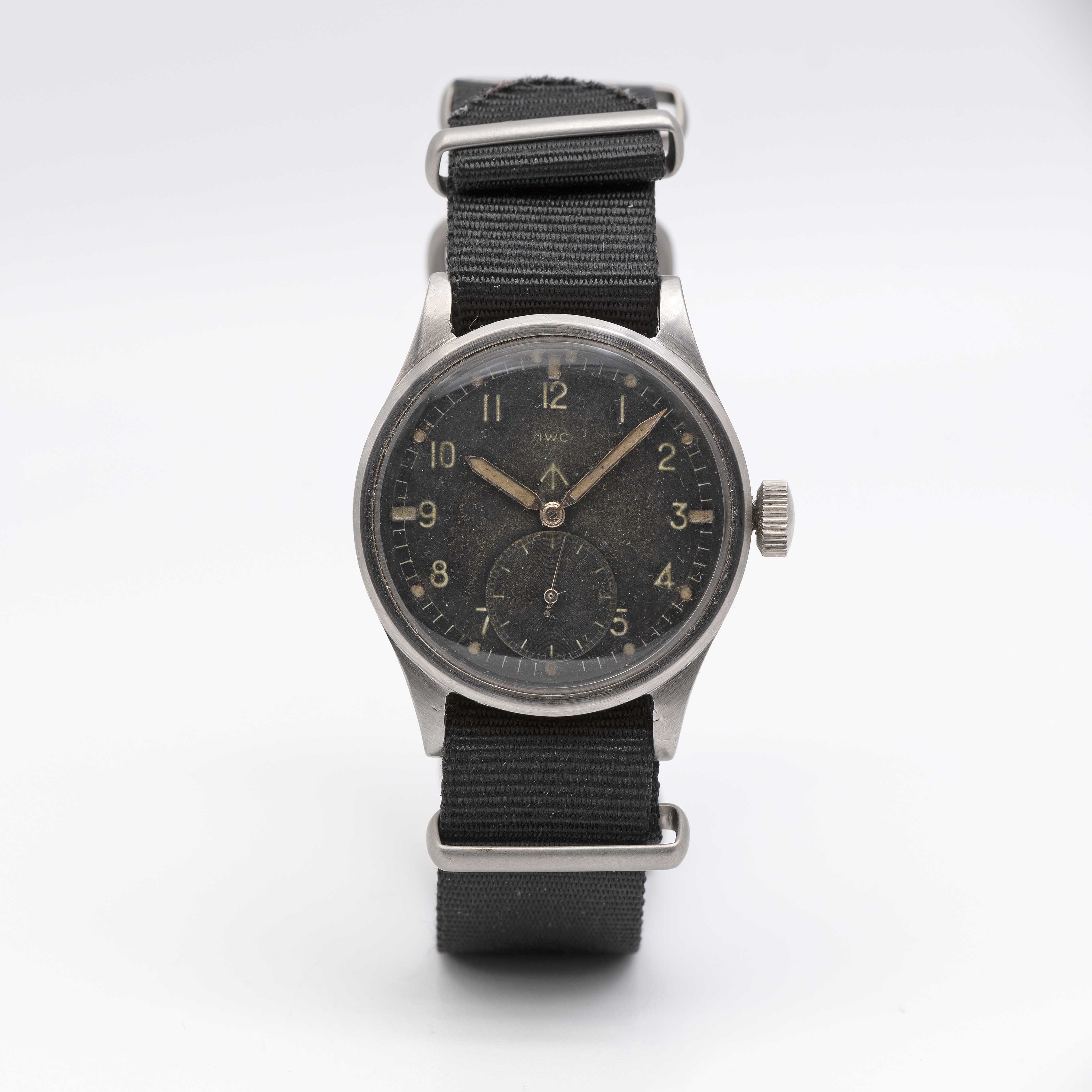 A GENTLEMAN'S STAINLESS STEEL BRITISH MILITARY IWC MARK 10 W.W.W. WRIST WATCH CIRCA 1945, PART OF - Image 2 of 8