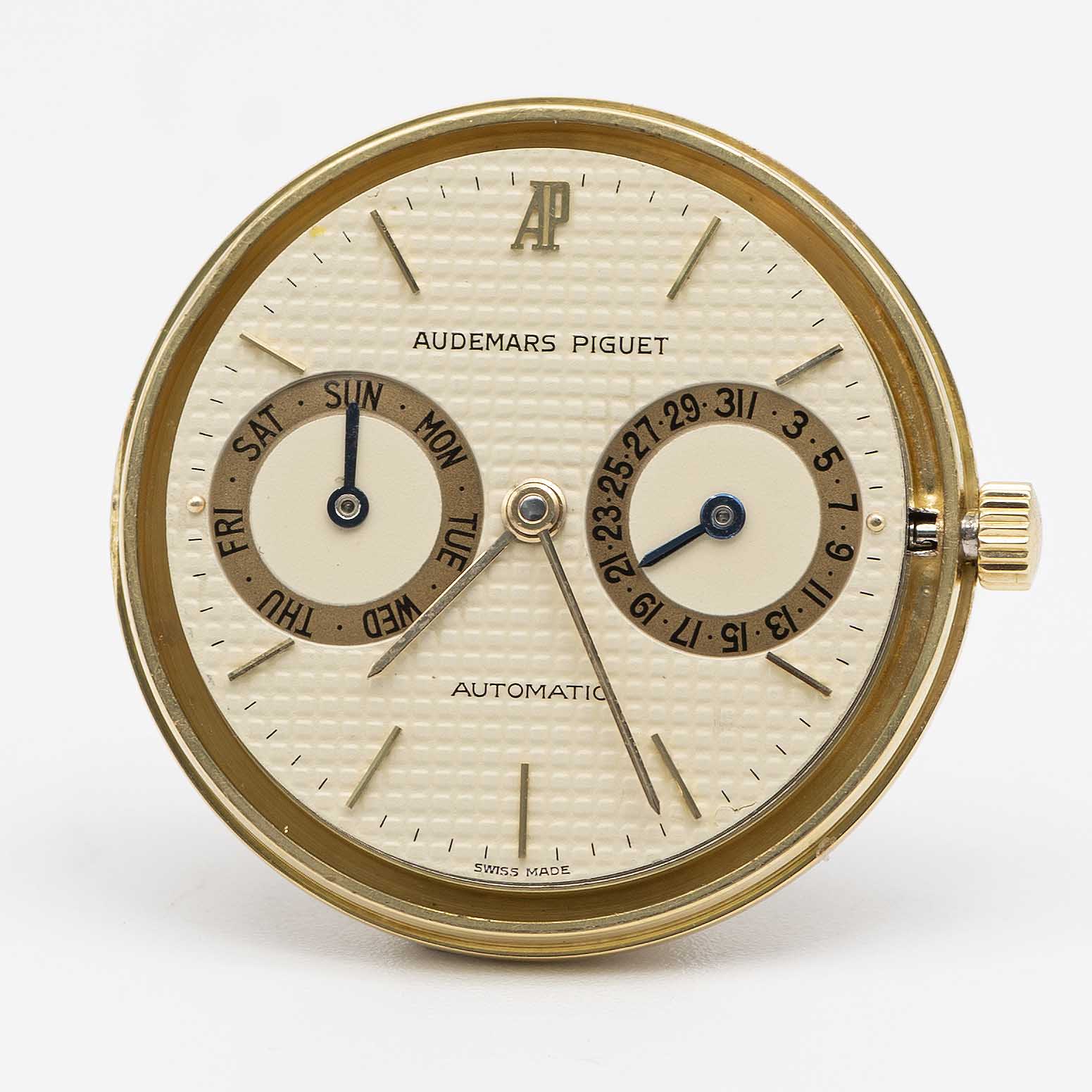 A GENTLEMAN'S 18K SOLID GOLD AUDEMARS PIGUET AUTOMATIC DAY DATE WRIST WATCH CIRCA 1990, WITH - Image 7 of 9