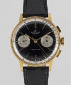 A GENTLEMAN'S GOLD PLATED BREITLING TOP TIME CHRONOGRAPH WRIST WATCH CIRCA 1965, REF. 2000 Movement: