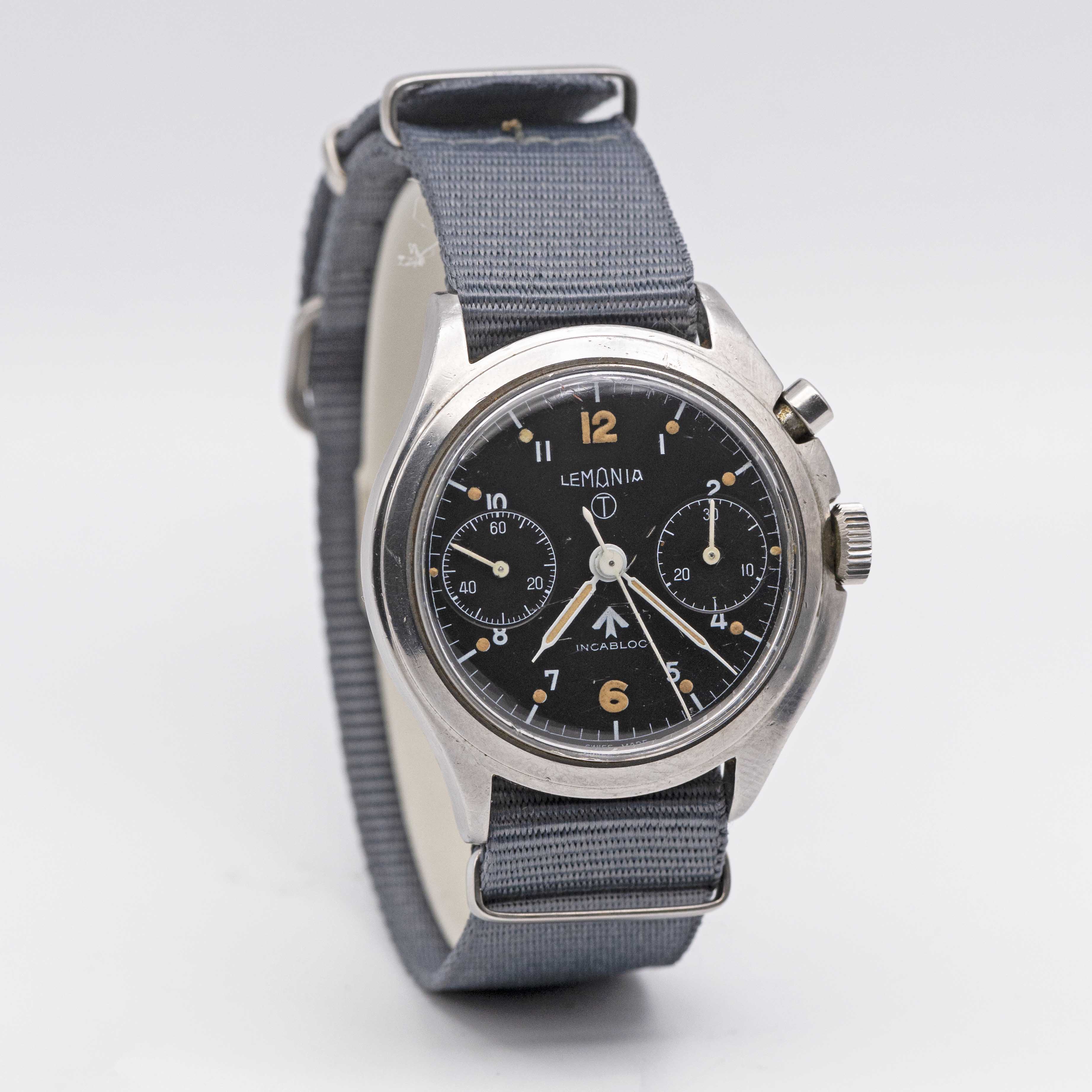 A GENTLEMAN'S STAINLESS STEEL BRITISH MILITARY ROYAL NAVY LEMANIA SINGLE BUTTON CHRONOGRAPH WRIST - Image 4 of 8