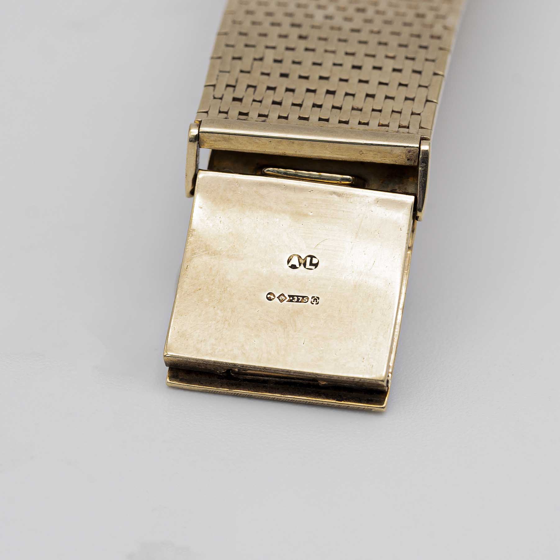 A GENTLEMAN'S 9CT SOLID GOLD ASPREY BRACELET WATCH CIRCA 1970s Movement: 17J, manual wind, cal. - Image 11 of 11