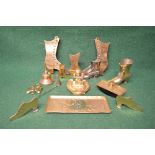 Collection of brassware to comprise: square brass inkwell having brass top,