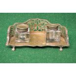 Silver double ink well in the form of a settee with two square glass ink wells with hinged silver