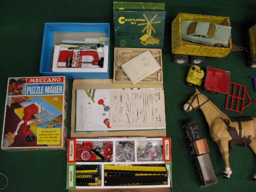 Mixed lot containing: Tonka lorry and trailer, Marx horse, plastic Chrysler by Jo-Han Models-USA, - Image 2 of 2