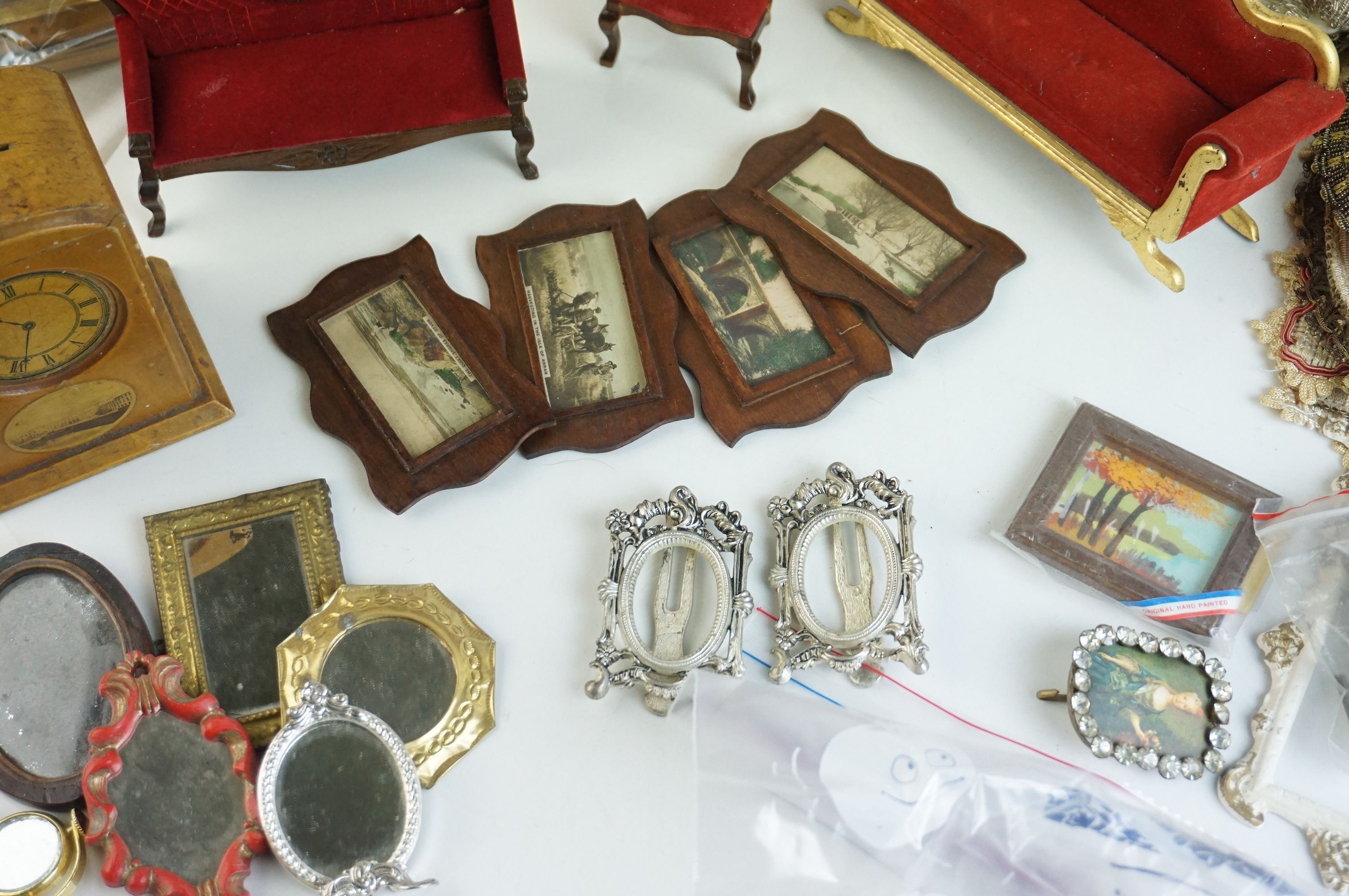 Large collection of 20th C dolls house furniture in good condition, features various small - Image 10 of 59