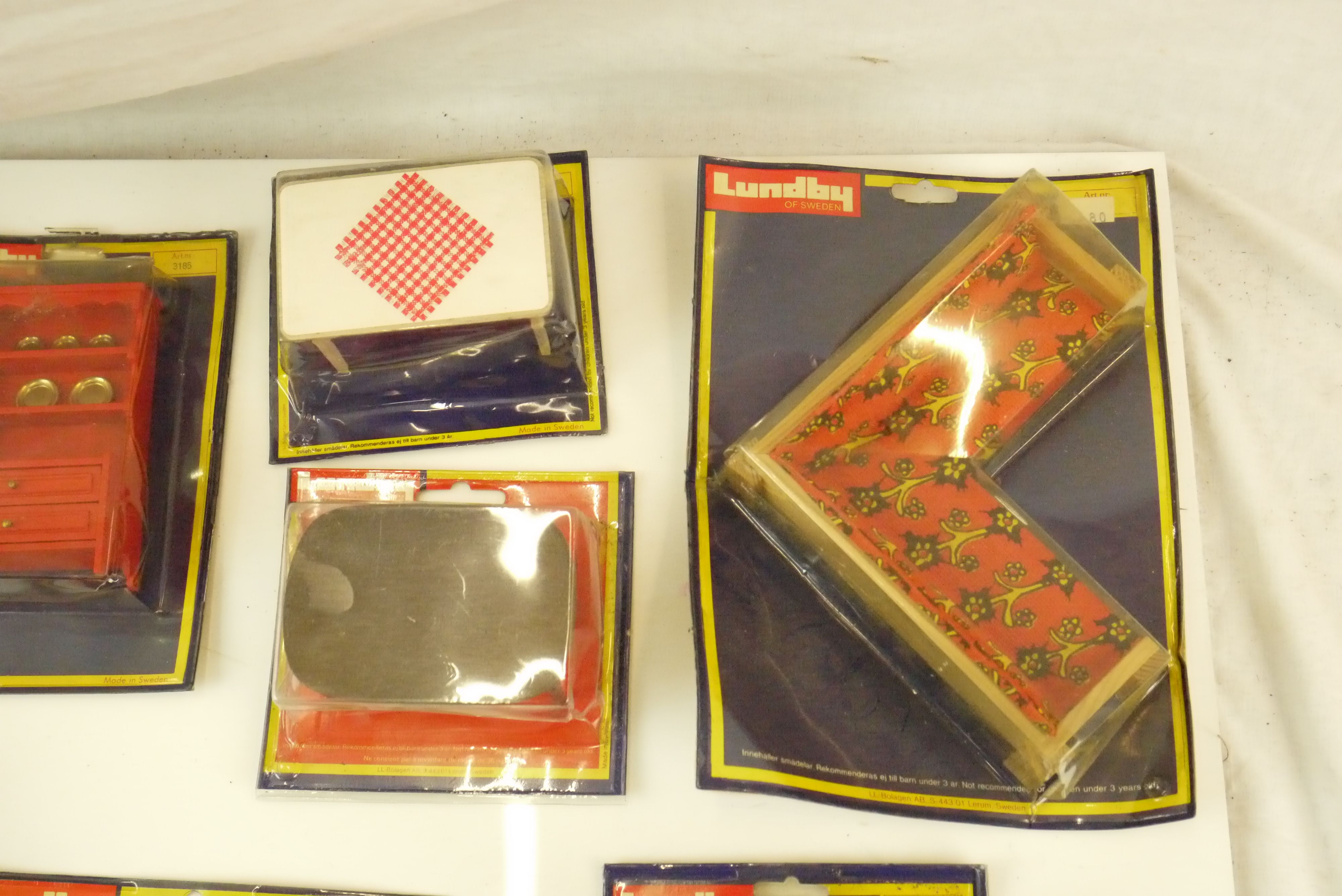 11 Carded & unopened Lundby of Sweden items of dolls house furniture, cards showing some bend but - Image 3 of 9