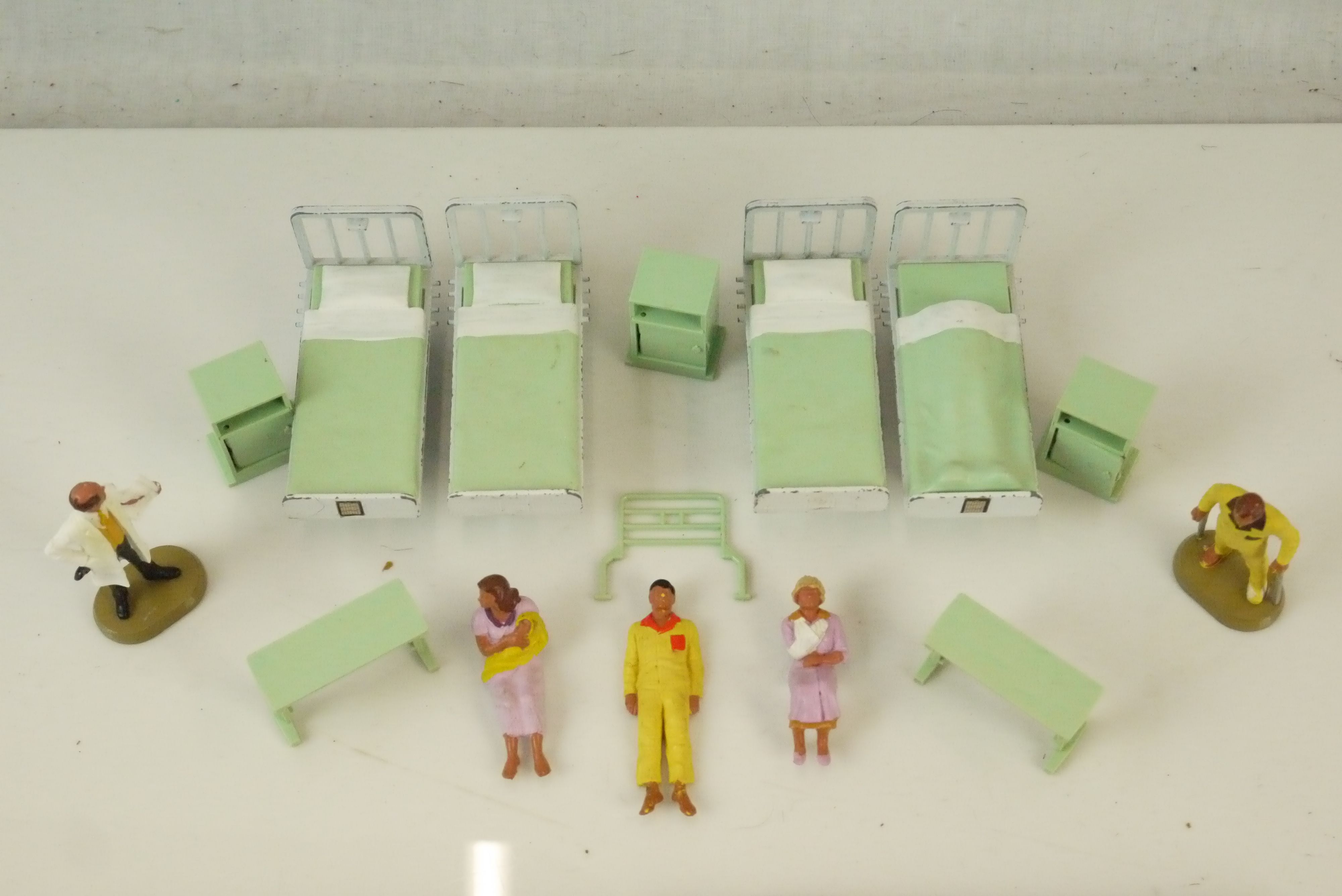 Quantity of loose Britains Hospital figures and accessories, plus 4 x Ensign Limited coloured - Image 2 of 5