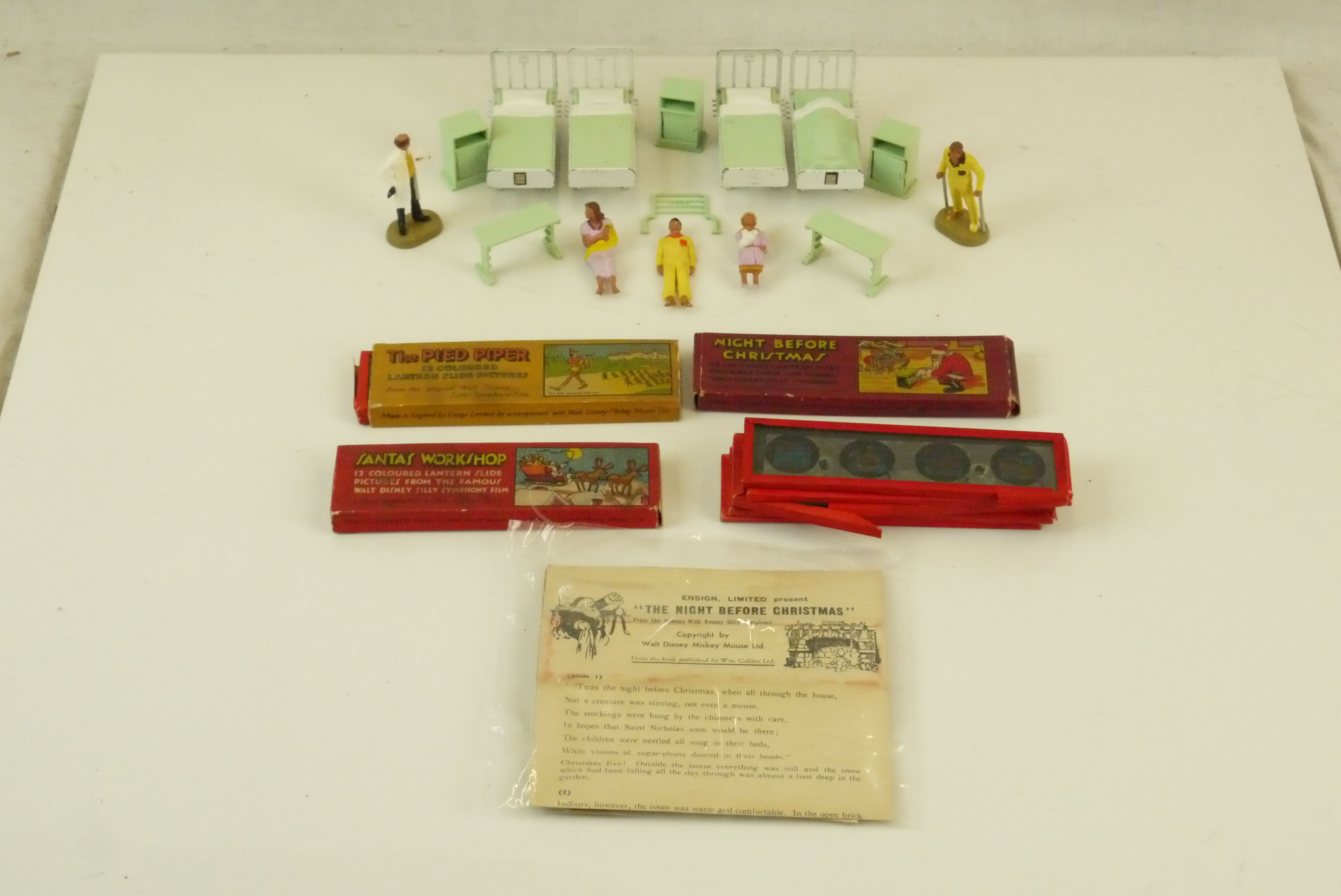 Quantity of loose Britains Hospital figures and accessories, plus 4 x Ensign Limited coloured