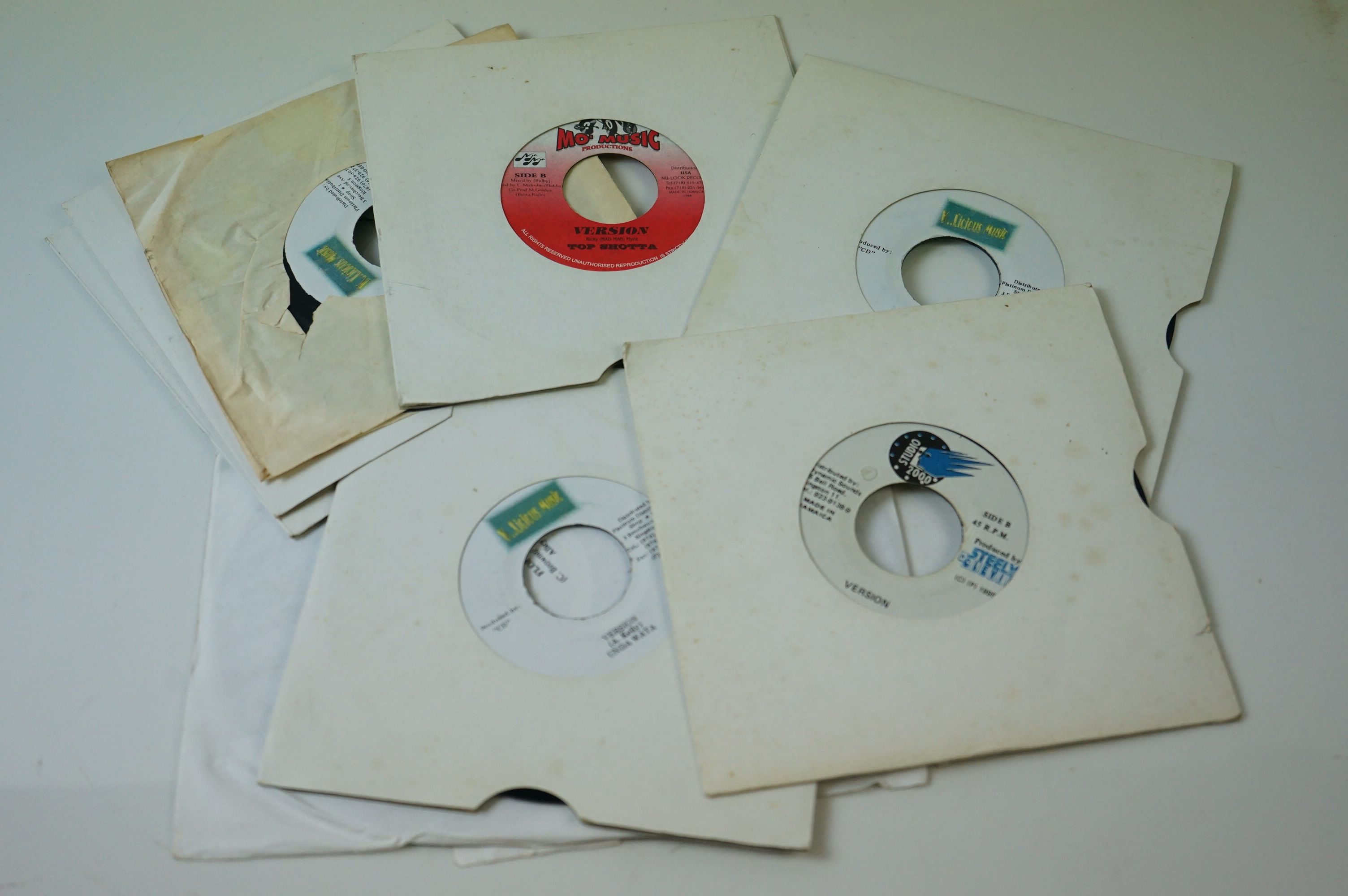 Vinyl - Reggae - Collection of approx 20 45's featuring various labels including Maximum Sound, - Image 4 of 4