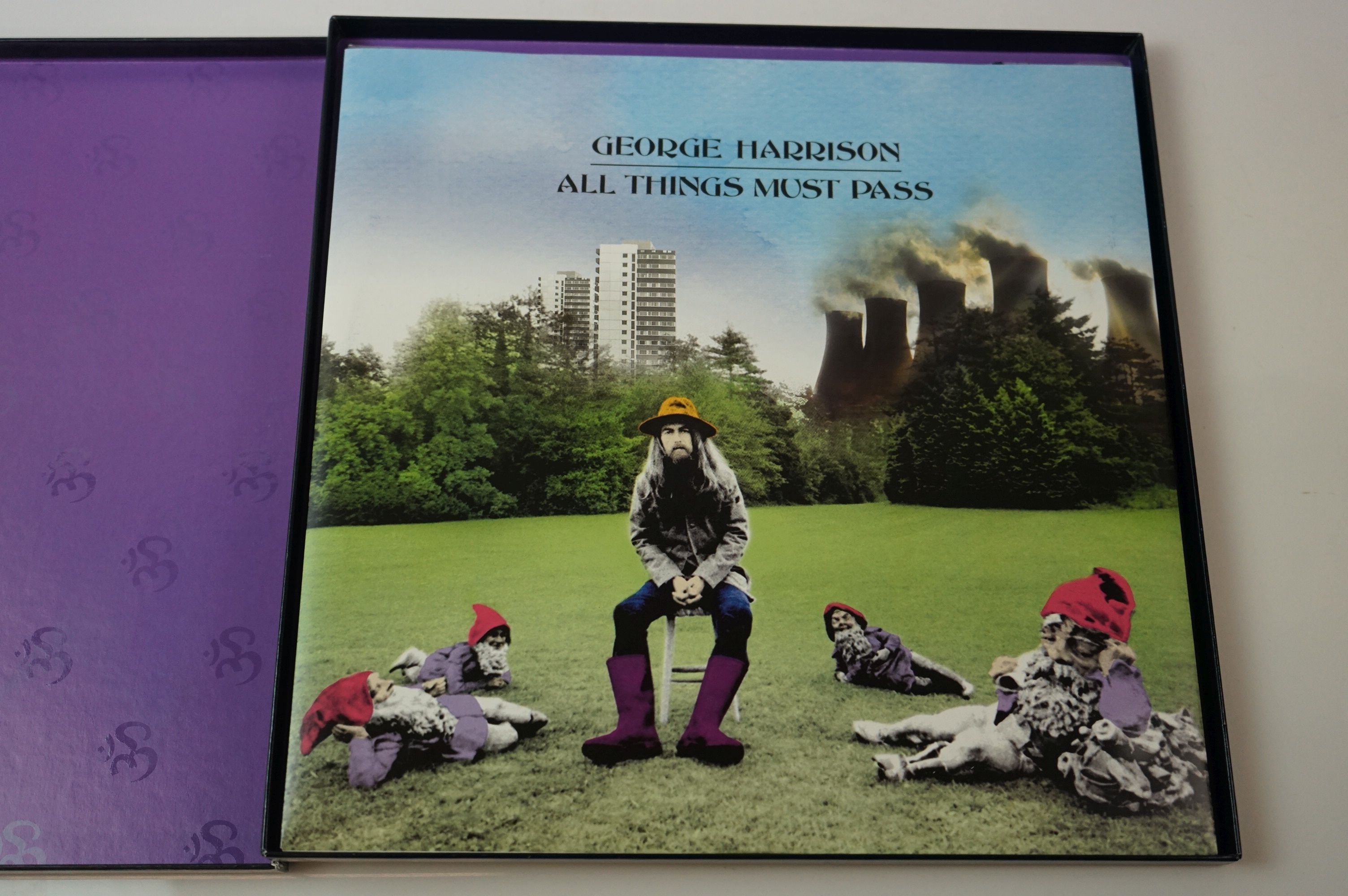 Vinyl - George Harrison All Things Must Pass (GnOM Records 7243 5 3047412) 3 LP box set (2001 - Image 2 of 7