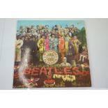 Vinyl - The Beatles Sgt Pepper (PCS 7027) later stereo recording on the 2 x boxes EMI / Parlophone