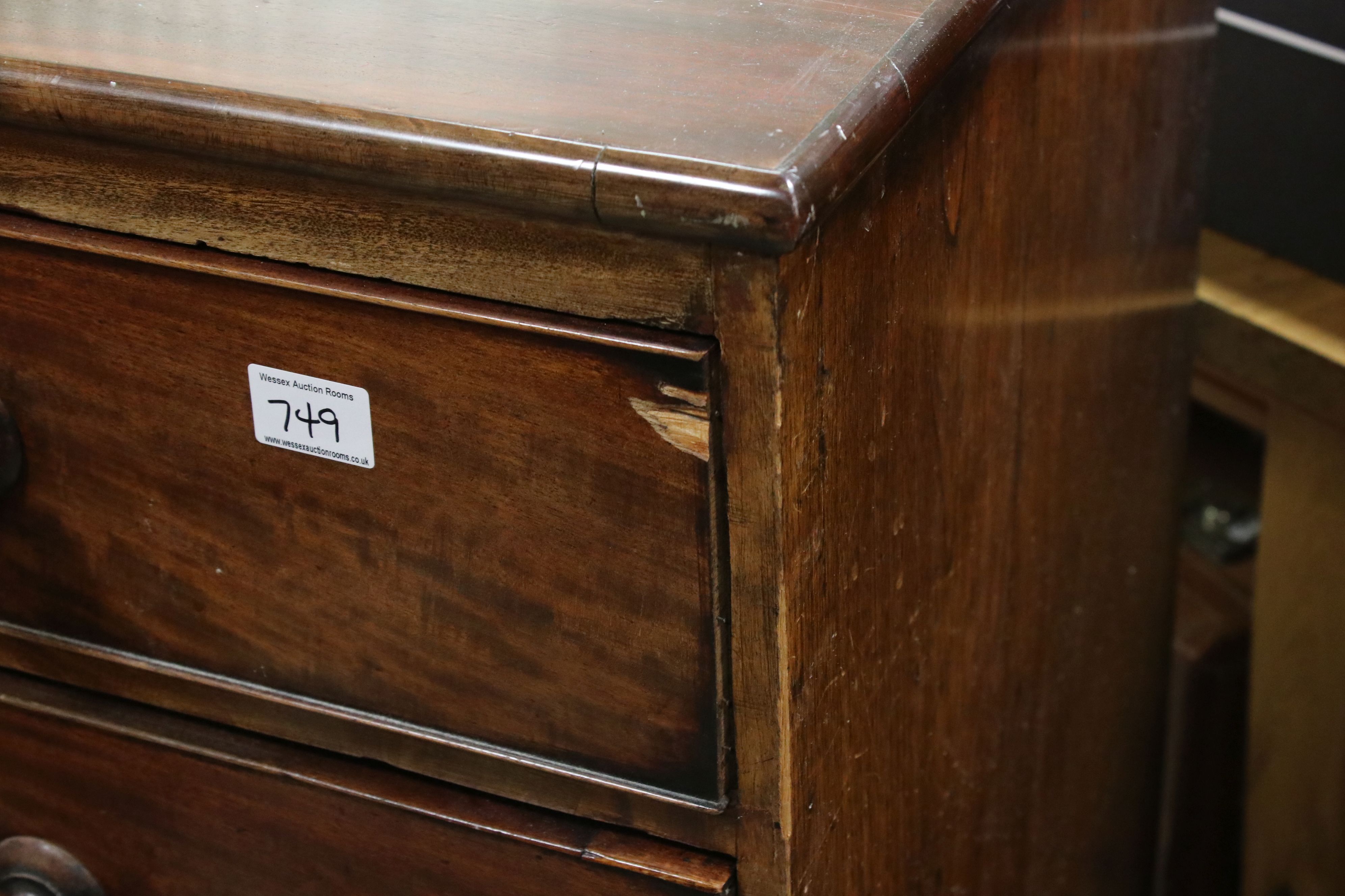 Early 19th century Mahogany Chest of Two Short over Three Long Drawers, with turned wooden handles - Image 2 of 6