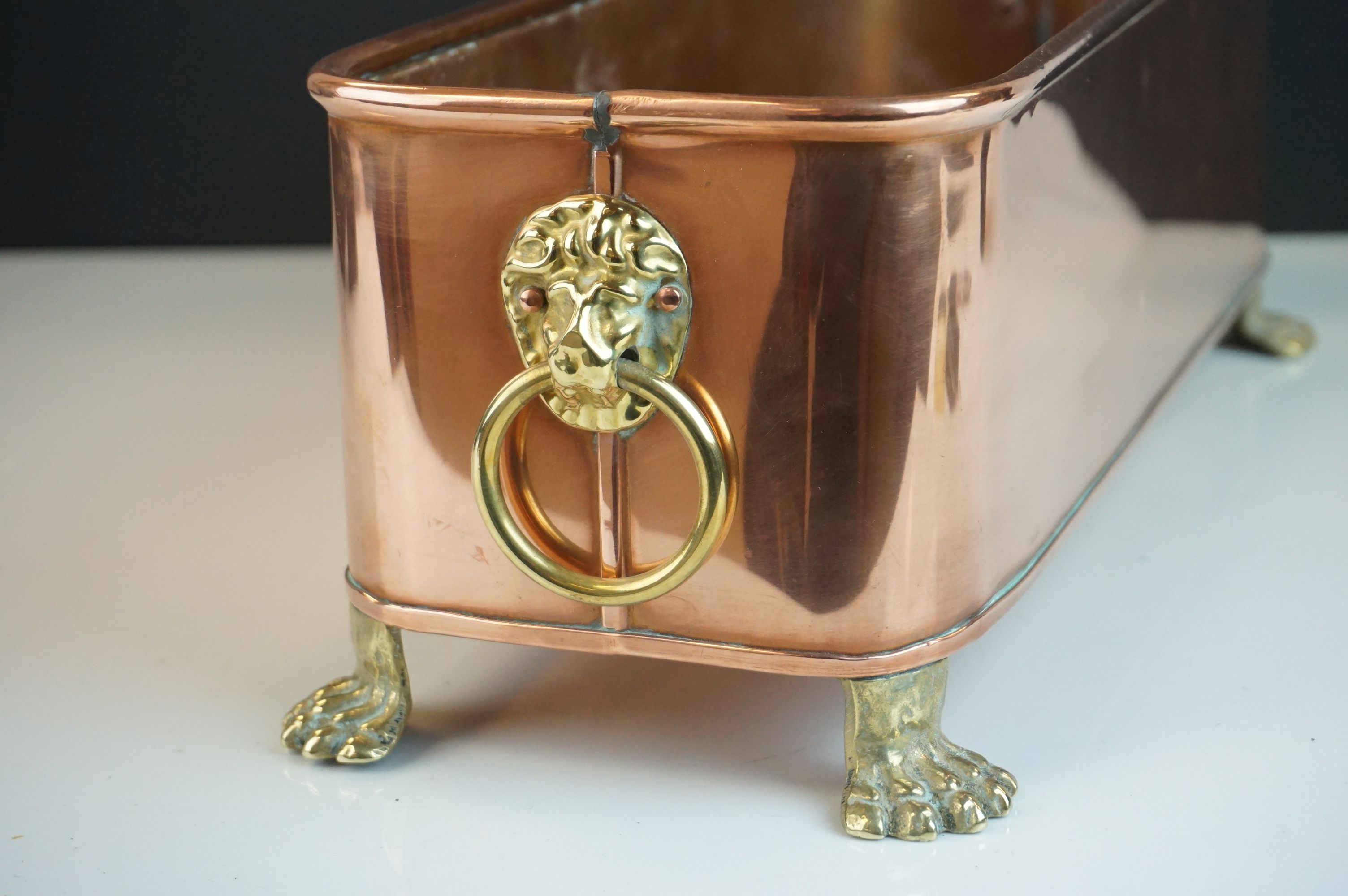 Copper Rectangular Planter with Brass Lion Mask Ring Handles and raised on four brass lion paw feet, - Image 2 of 4