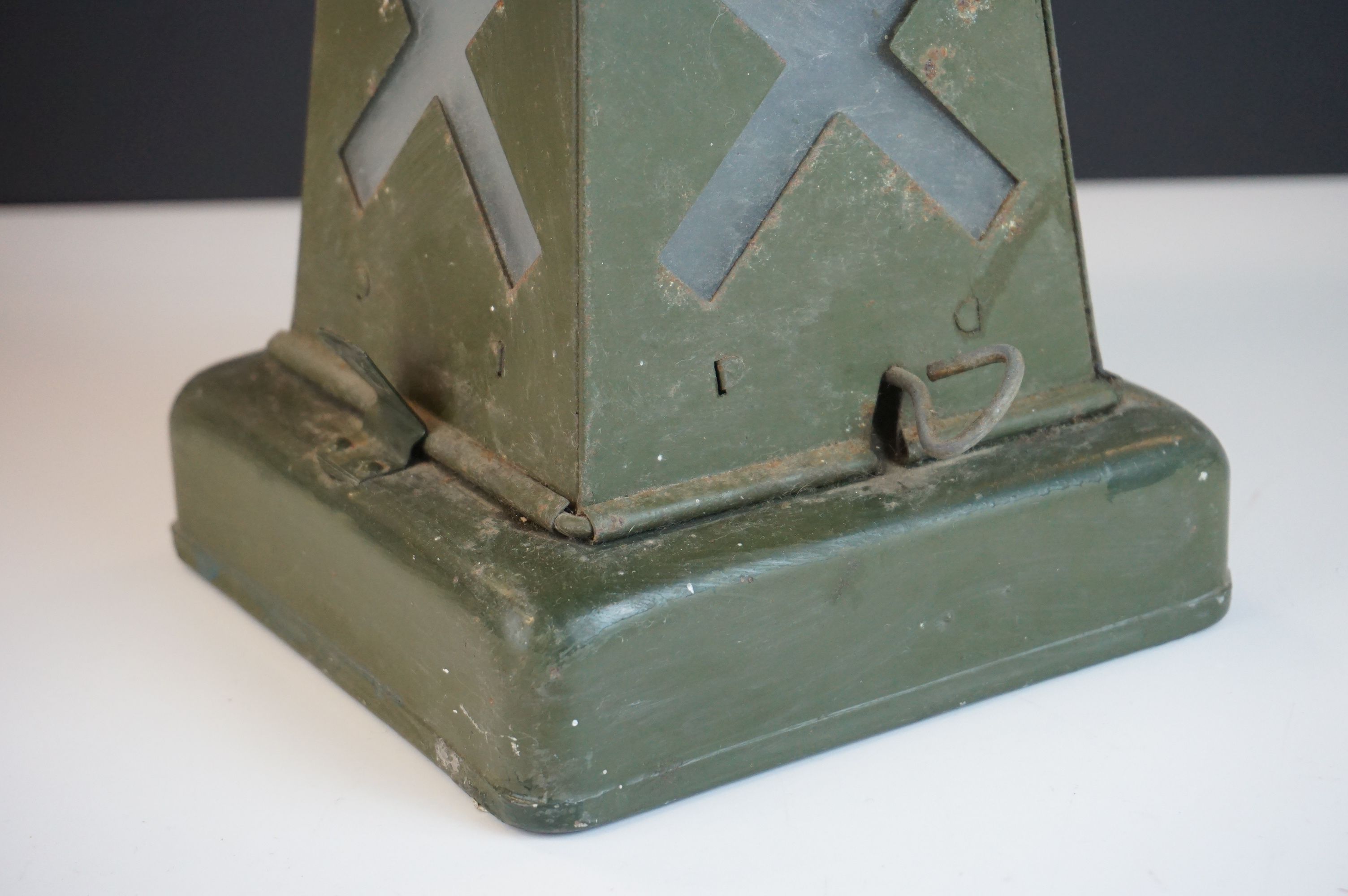 Army Railway Lamp, impressed mark ' Min of Supply Patt .... ' 1940's, 42cms high (to top of handle) - Image 2 of 5