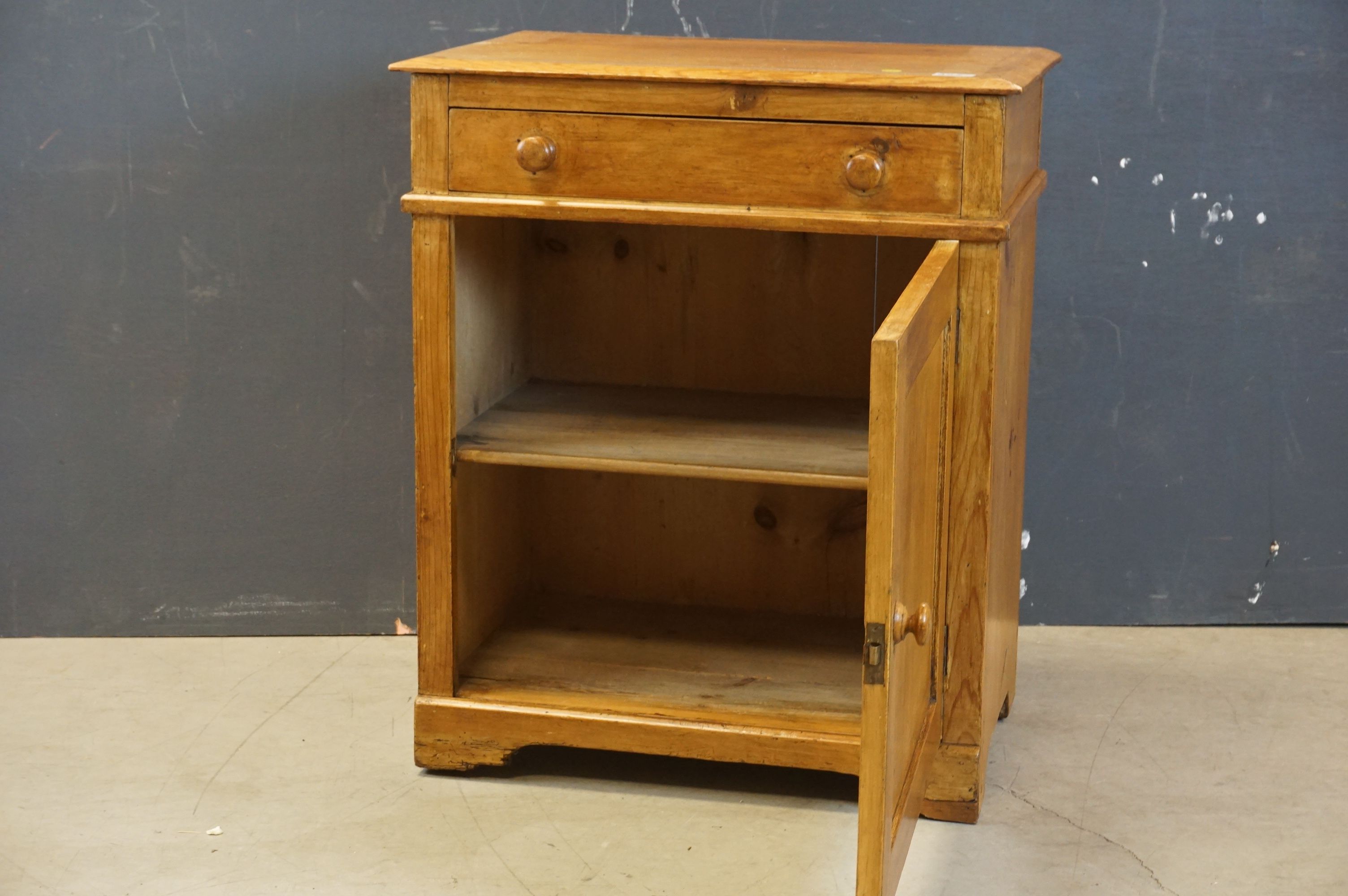 Victorian Pine Pot Cupboard with Drawer - Image 3 of 5