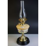 Late 19th / Early 20th century Brass Oil Lamp with a yellow glazed ceramic well decorated with
