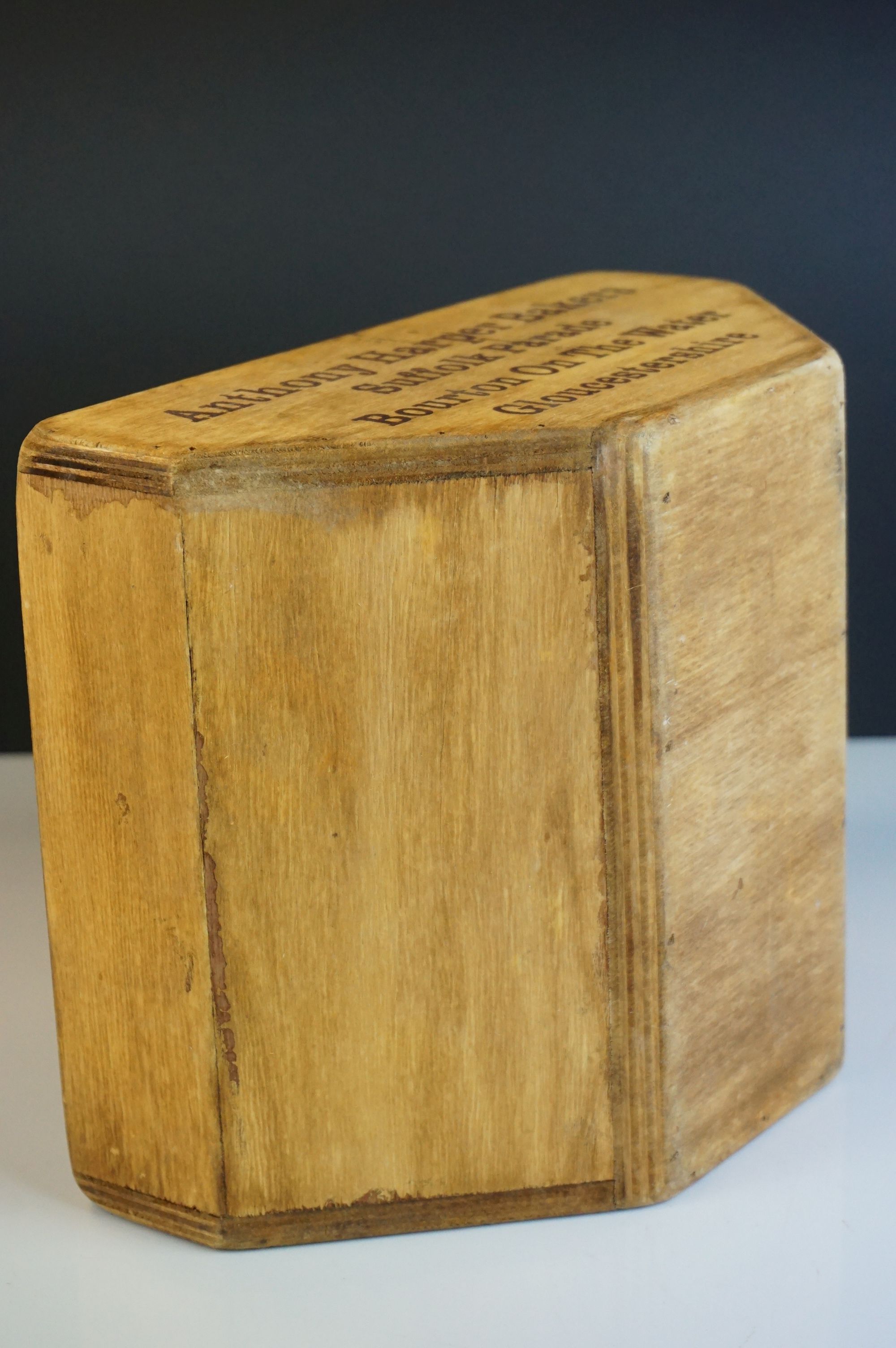 Wooden Trug with central handle marked ' Anthony Harper Bakers, Bourton on the Water, - Image 4 of 4