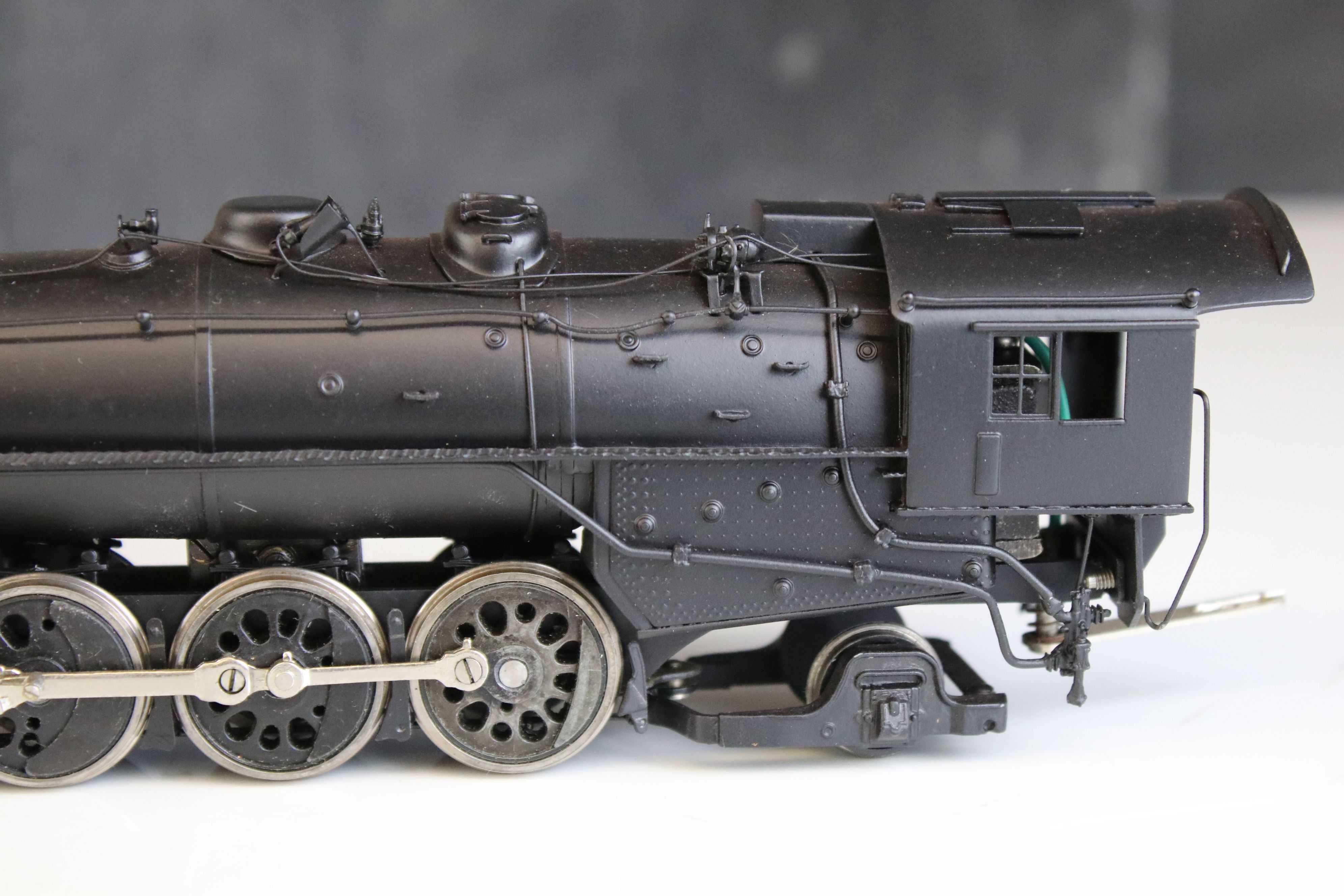 Boxed Hallmark Models Inc HO gauge ICRR 4-8-2 brass locomotive & tender made by Dong Jin (Korea), - Image 4 of 12