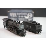 Boxed United Scale Models HO gauge Santa Fe 2-8-0 brass locomotive & tender exclusively for
