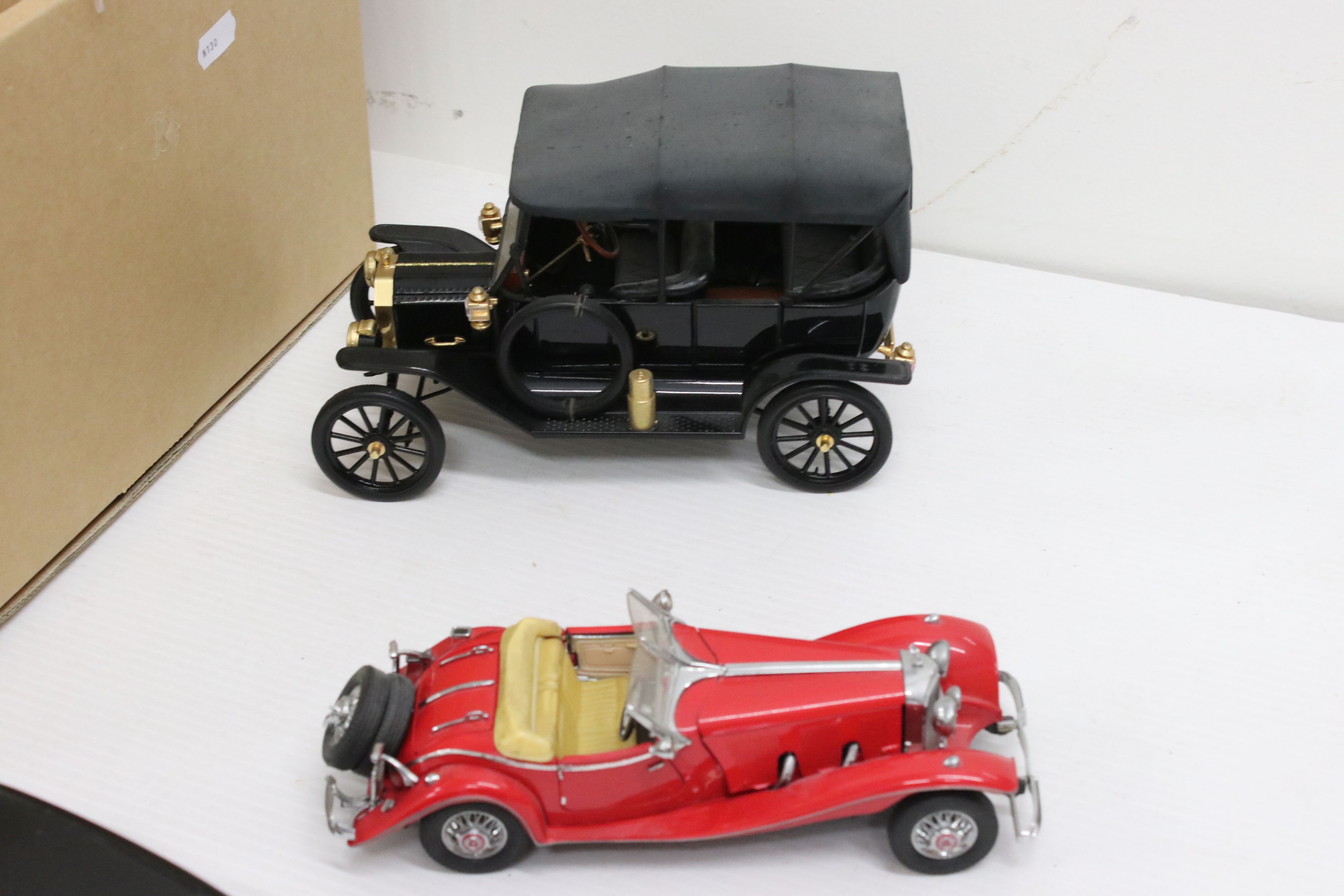 Nine ex-display Franklin Mint diecast models to include 1929 Rolls Royce Phantom 1, Ford Model T, - Image 3 of 4