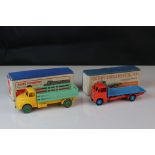 Two boxed Dinky Supetoys diecast models to include 512Guy Flat Truck in orange cab & chassis and