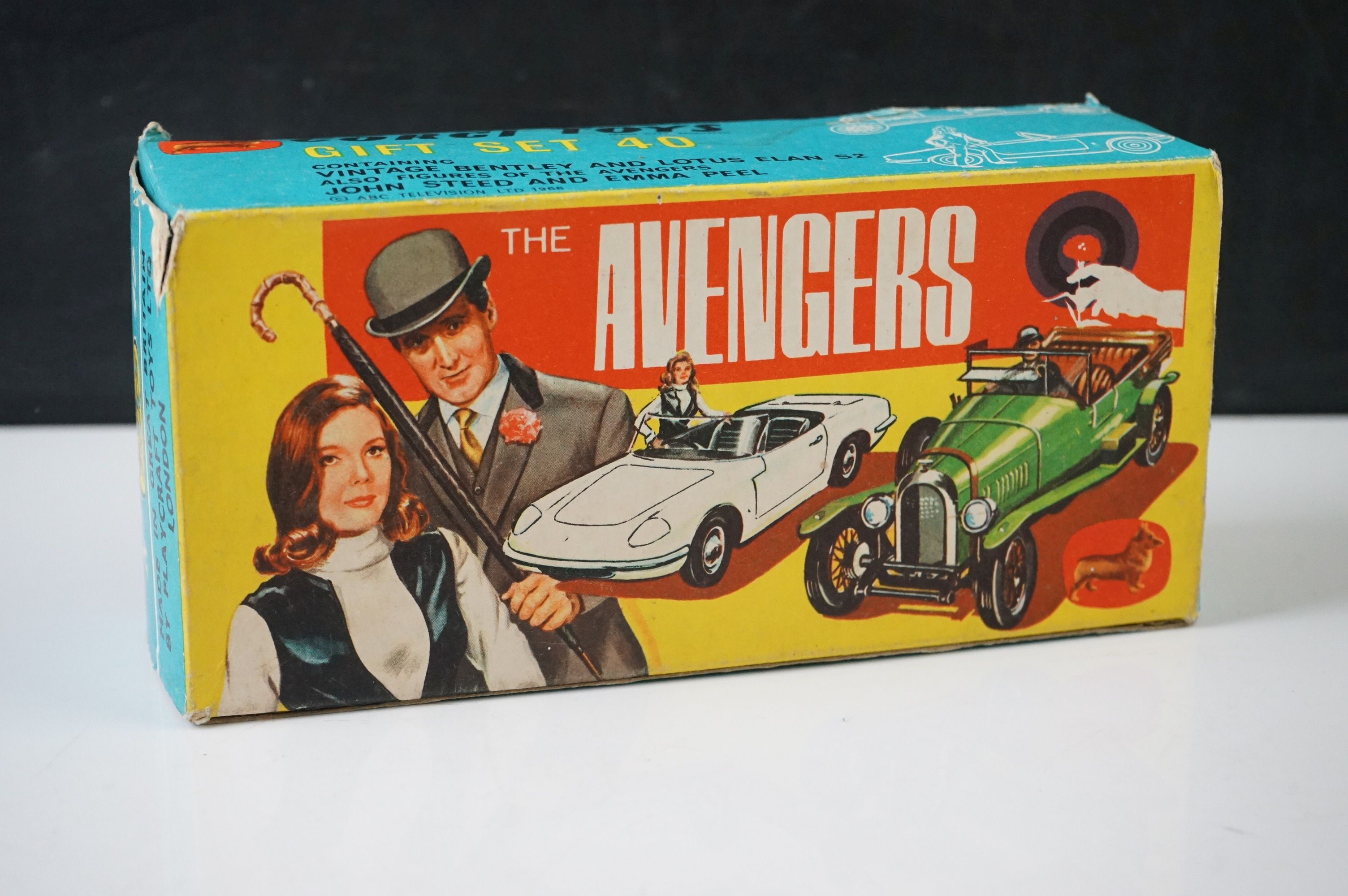 Boxed Corgi Gift Set 40 The Avengers Vintage Bentley and Lotus Elan S2, 2 x figures and 1 x - Image 3 of 5