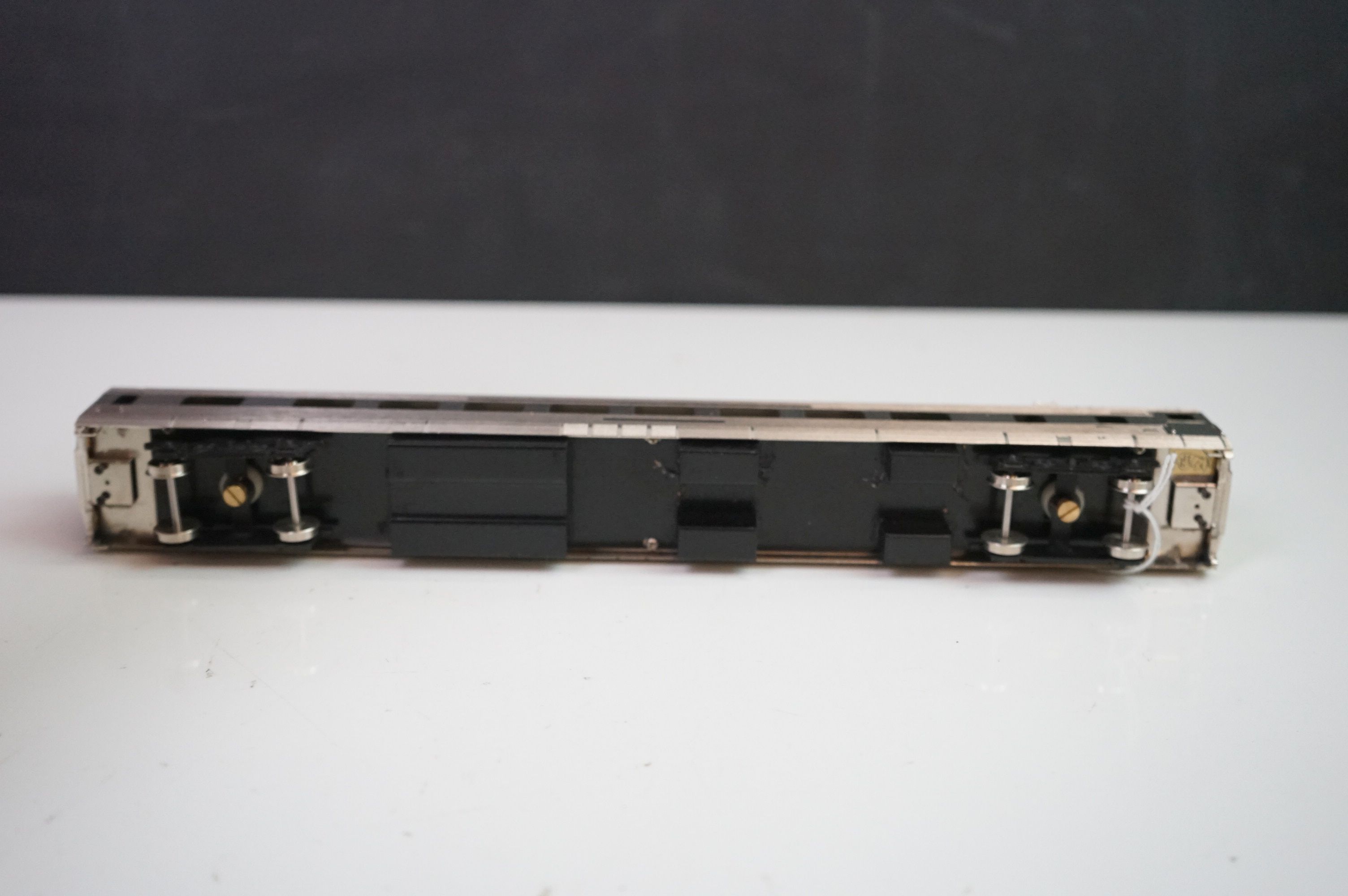 Boxed Nickel Plate HO gauge CZ Pullman Roomette brass rolling stock set made by KMT (Japan), both - Image 8 of 10