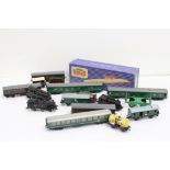 Collection of various gauge models railway to include Marklin HO 0-6-0 locomotives in black, 13 x