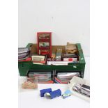 15 x Boxed diecast and wooden models to include 4 x Corgi featuring C821 1929 Thornycroft and