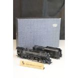 Boxed United Scale Models HO gauge Chesapeake & Ohio 2-8-2 K3a locomotive with tender exclusive