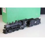 Boxed Overland Models Inc HO gauge C&NW 'D' 4-4-2 locomotive & tender with straight cylinders,
