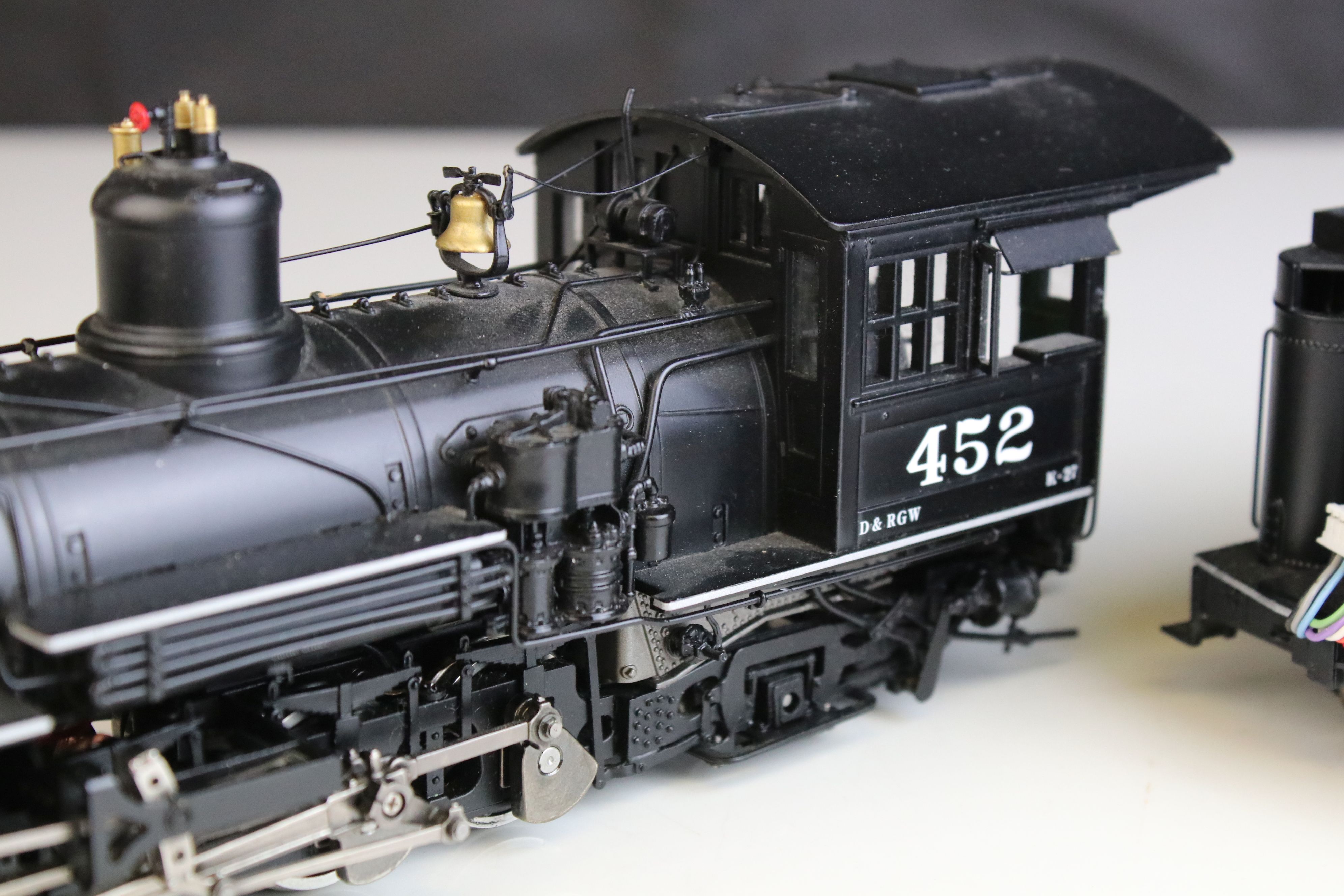 Boxed Mountain Model Imports (Korea) ON3Scale K-27 2-8-2 Factory Painted Road #452 D & RGW - Image 15 of 28