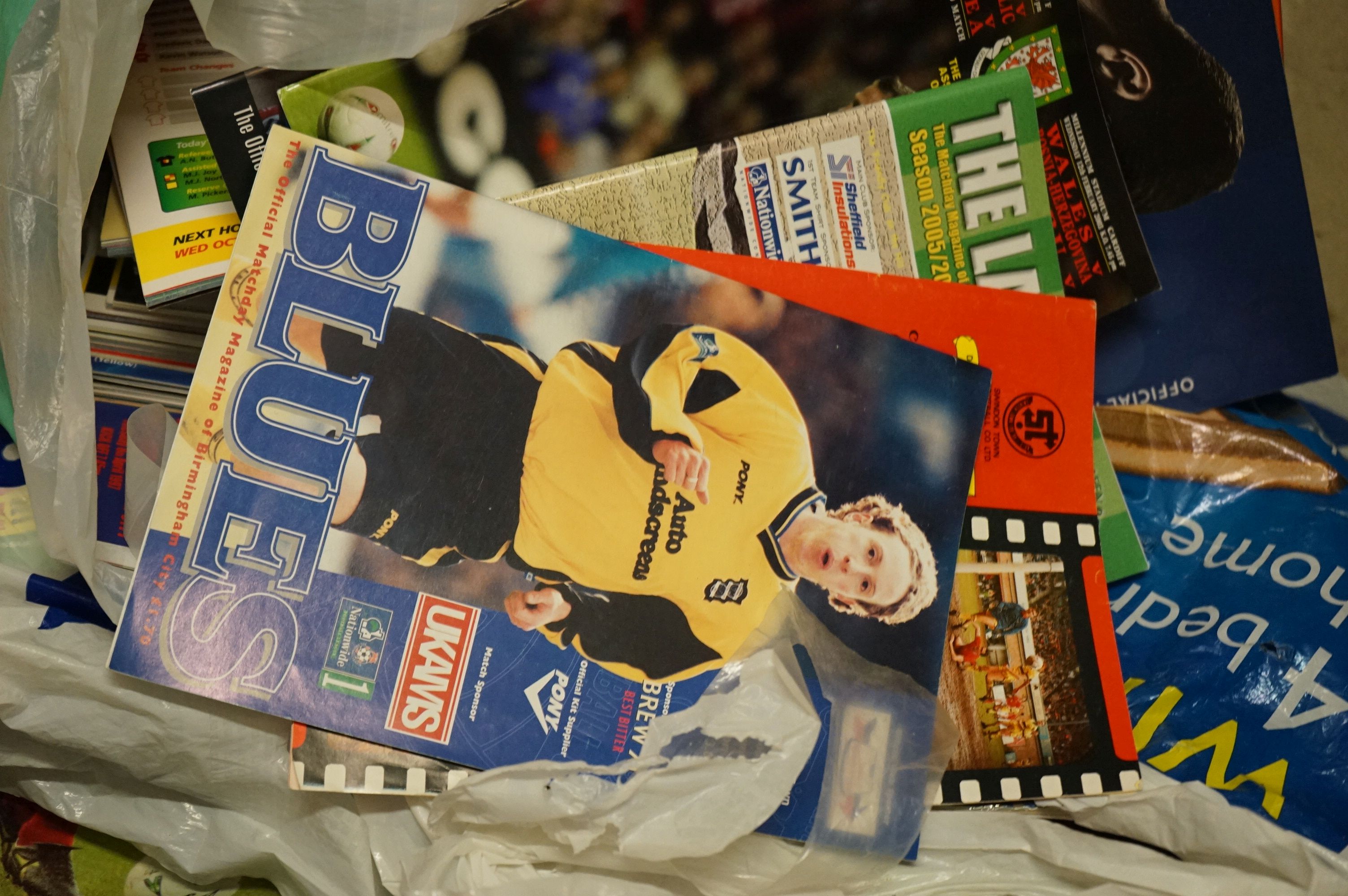 Football Programmes - Very large collection of contemporary football programmes to include Swindon - Bild 5 aus 8