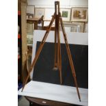 Vintage freestanding artists easel