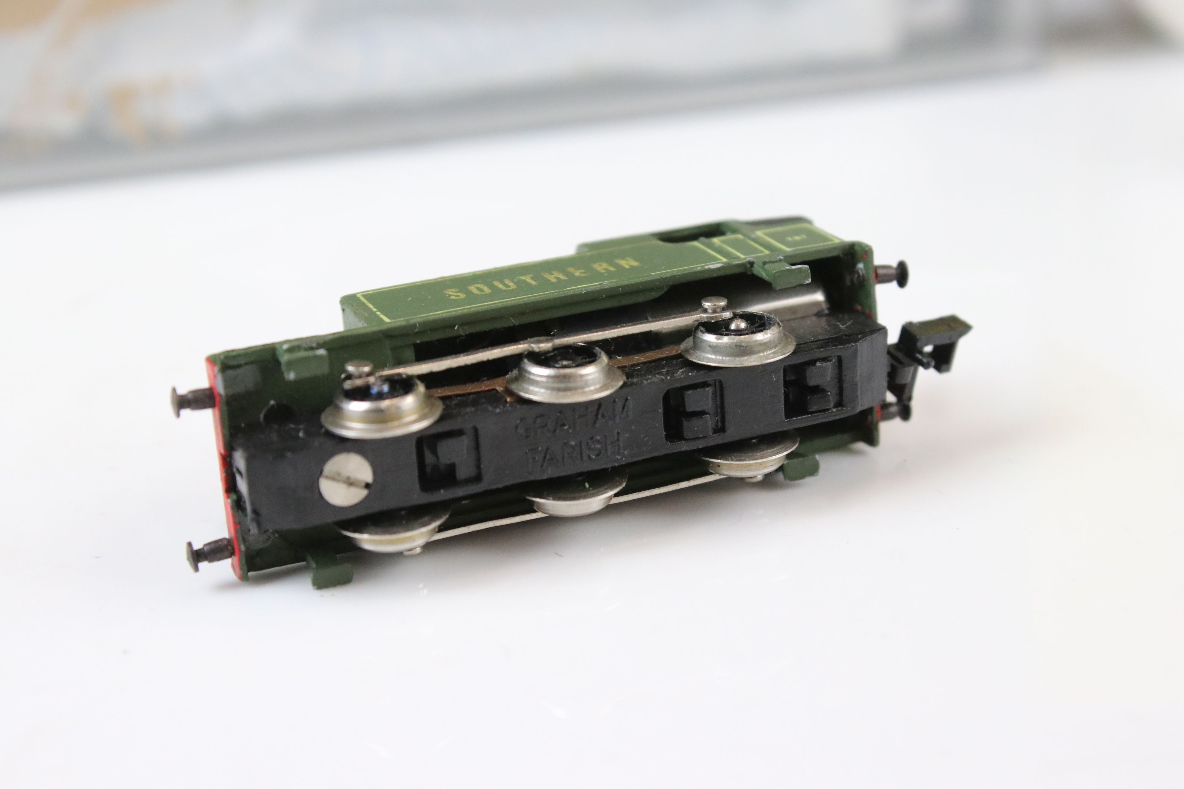 Boxed Minitrix N gauge 2936 locomotive plus a Graham Farish 0-6-0 Southern loco within Bachmann Plus - Image 4 of 7