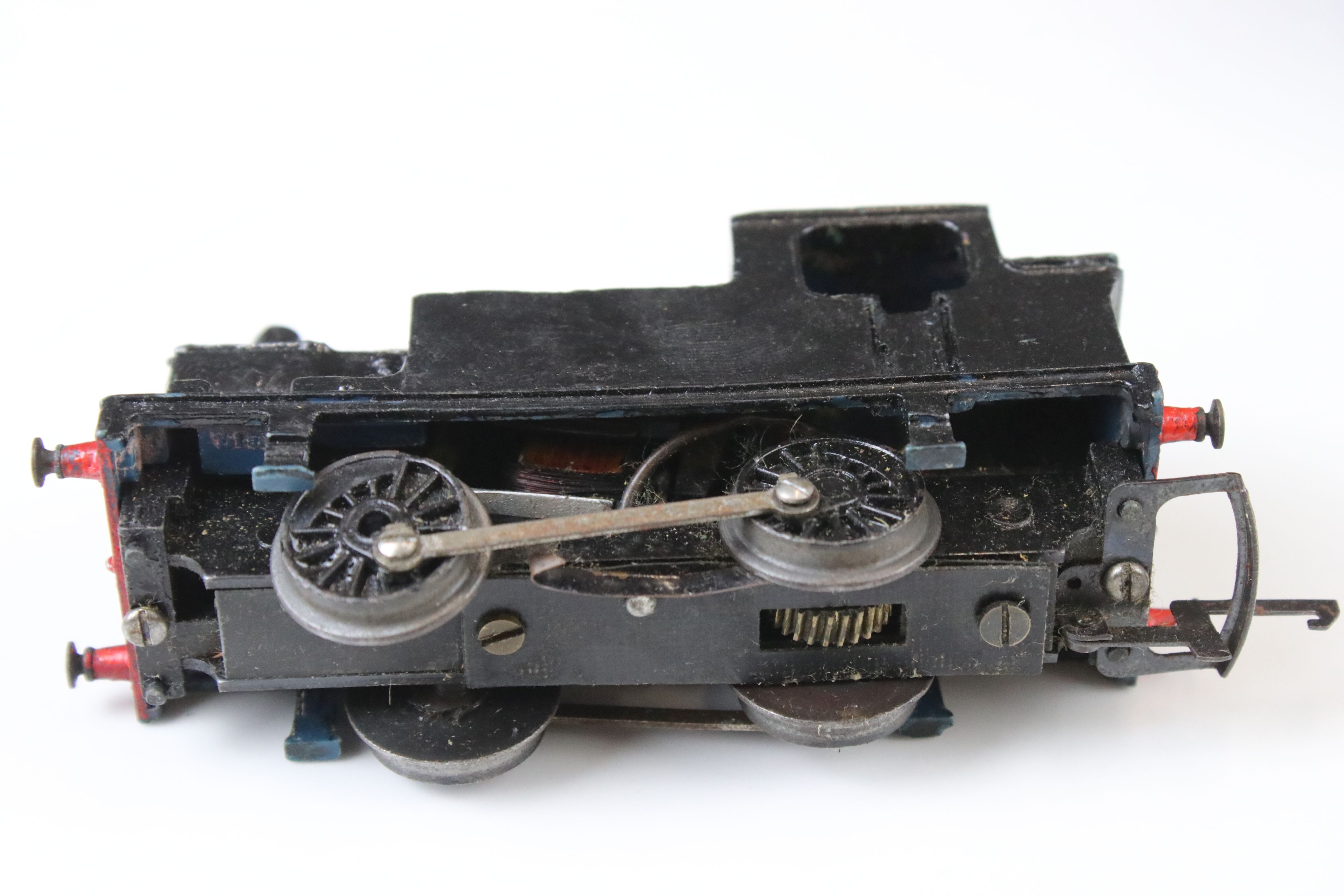 Six OO gauge locomotives to include Triang Hornby Evening Star 2-8-0 with tender etc, some play wear - Image 2 of 7