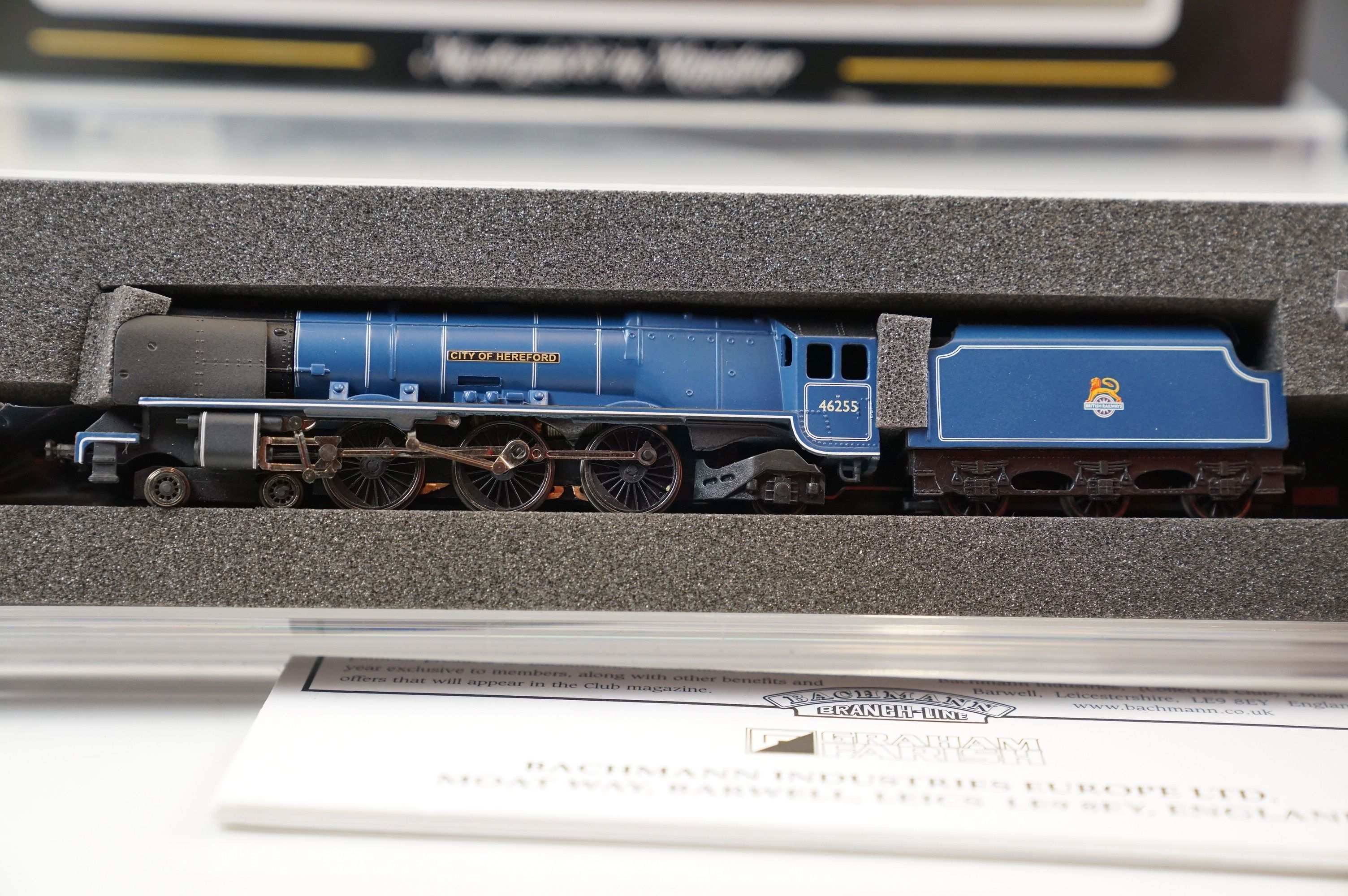 Boxed / cased Graham Farish N gauge 372175 8P City of Hereford locomotive - Image 2 of 3