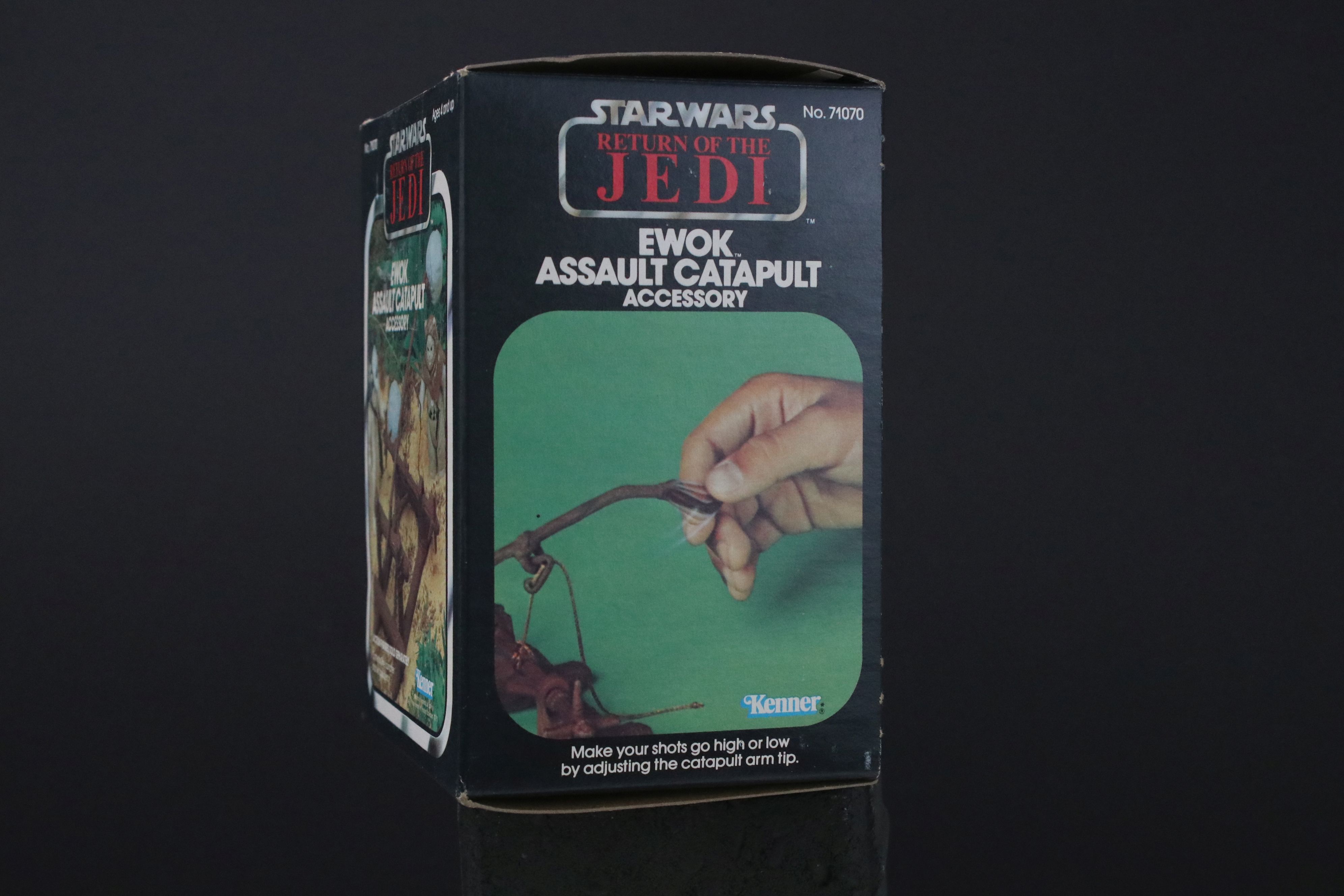Star Wars - Boxed original Kenner Star Wars Return of the Jedi Ewok Assault Catapult accessory, - Image 2 of 7