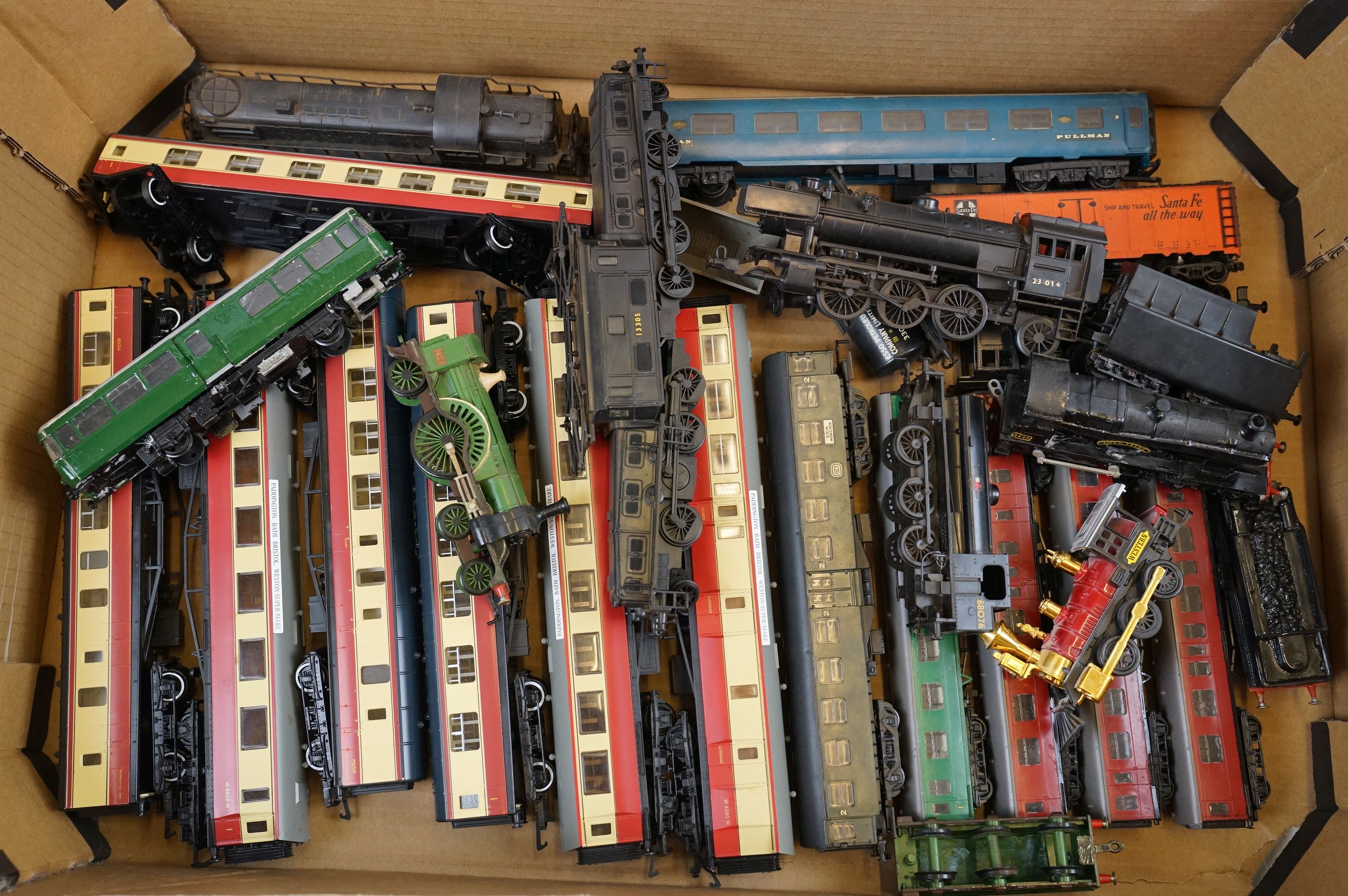 16 OO gauge items of rolling stock to include Hornby and Kitmaster plus a group of plastic kit