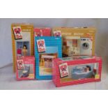 A collection of vintage 1980's Sindy accessories to include 44486 Washing machine unit, 44487