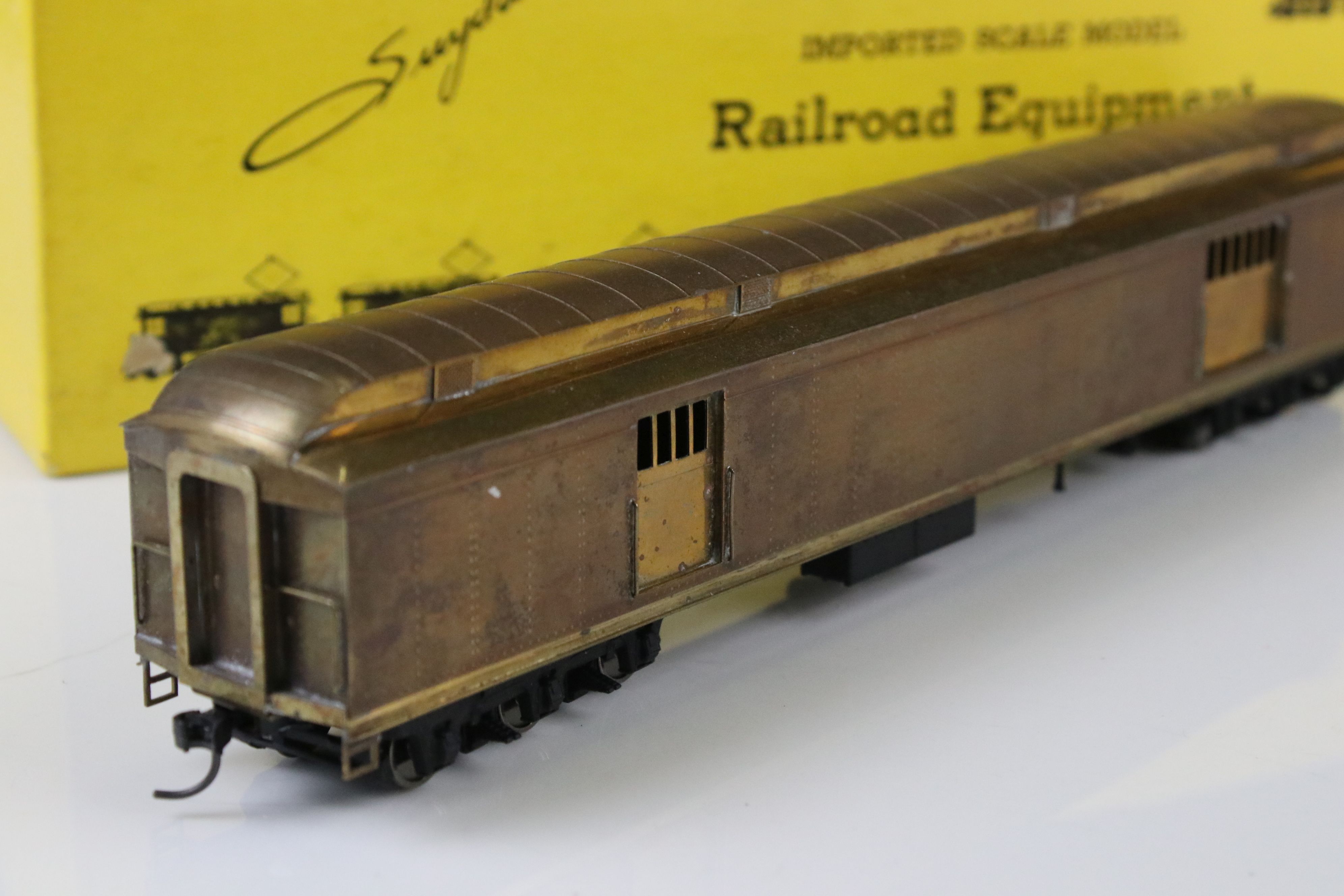 Three boxed E Suydam & Co HO Railroad Equipment Baggage Car brass models to include 2 x RR-7 (one - Image 21 of 25