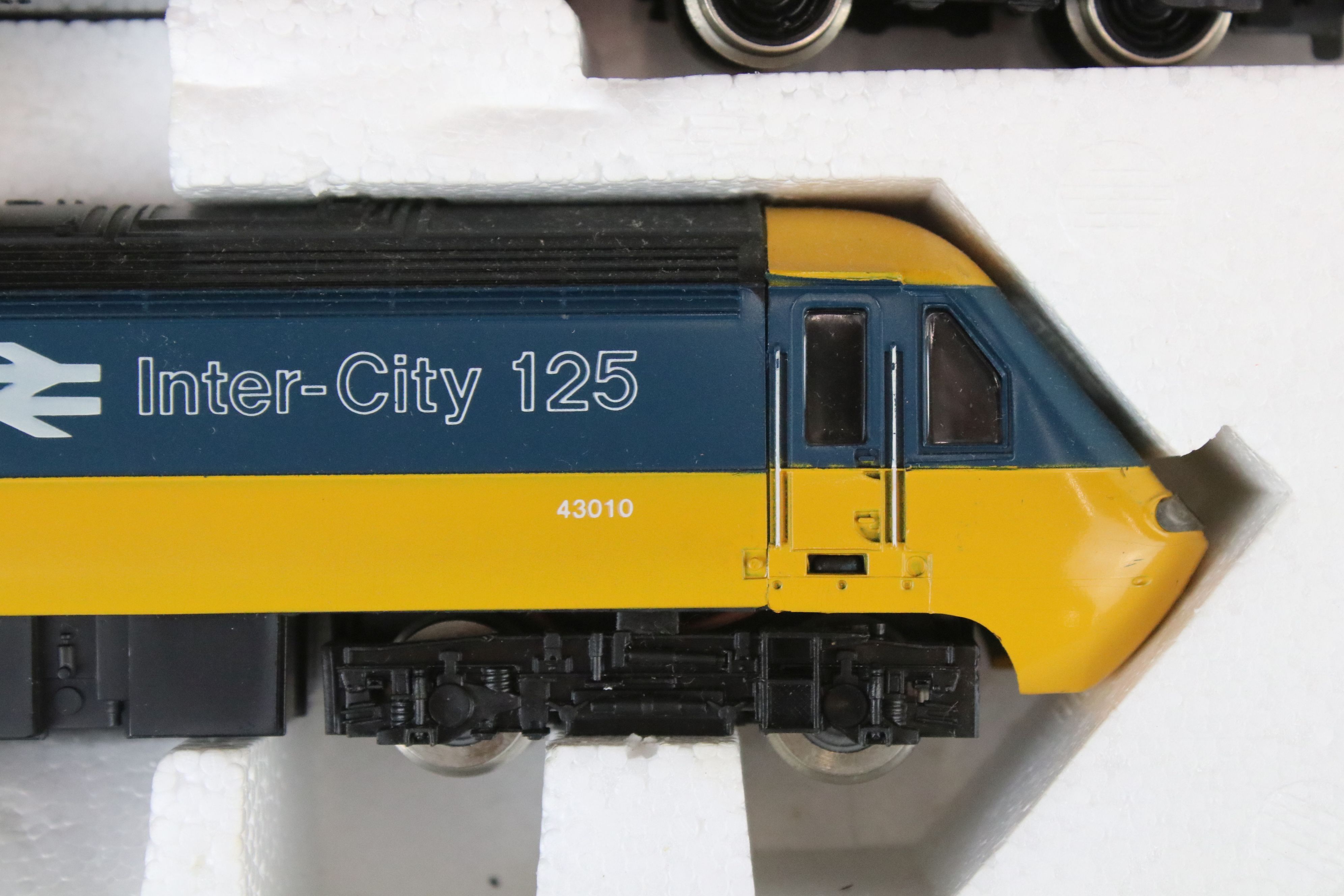 Boxed Hornby OO gauge R332 High Speed Train Pack, complete - Image 4 of 5