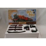 Boxed Hornby Harry Potter and the Chamber of Secrets R1033 Hogwarts Express electric train set