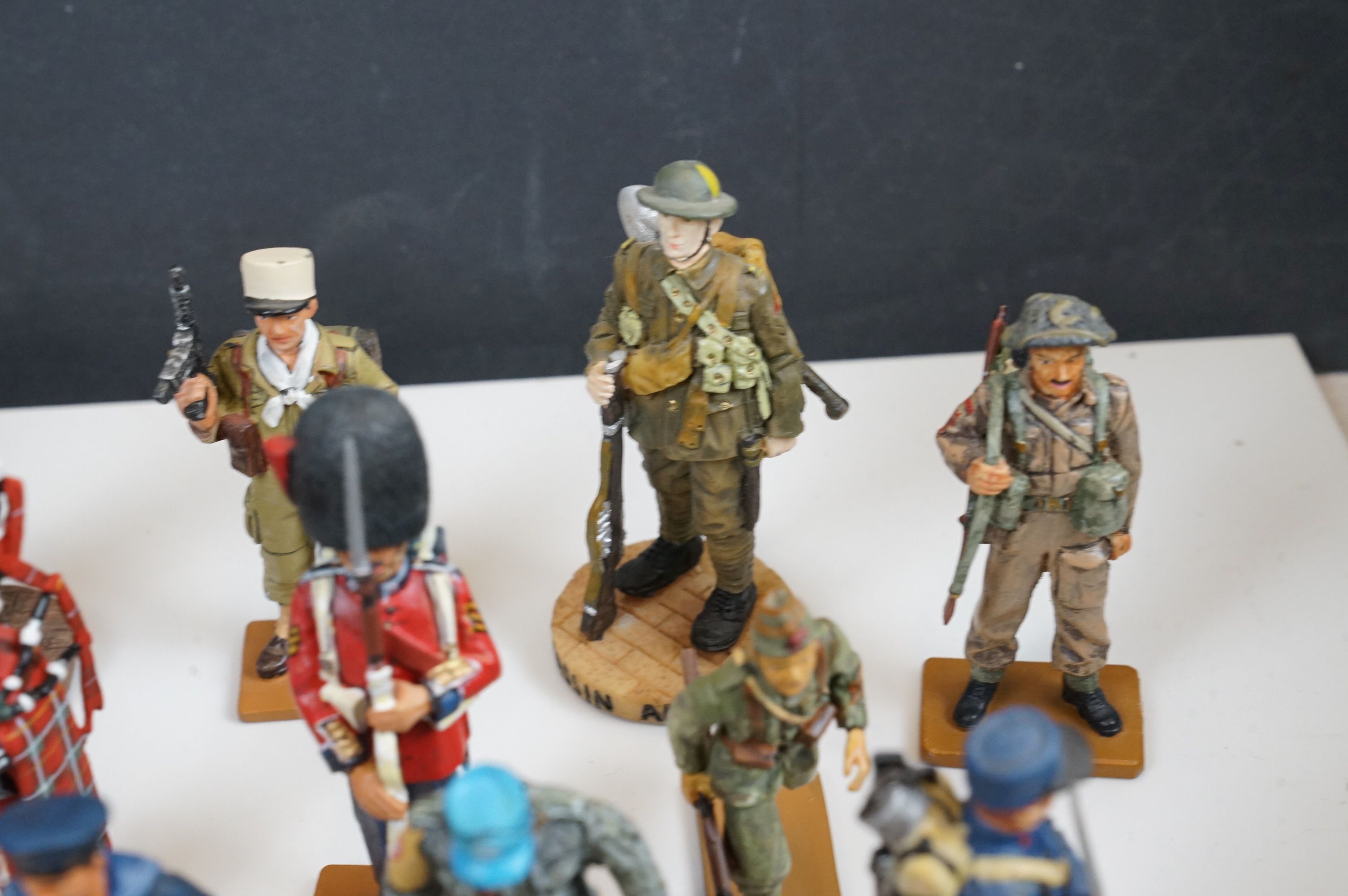 A large collection of Del Prado metal military figures to include WW2 German Warrant officer, Gurkha - Image 18 of 20
