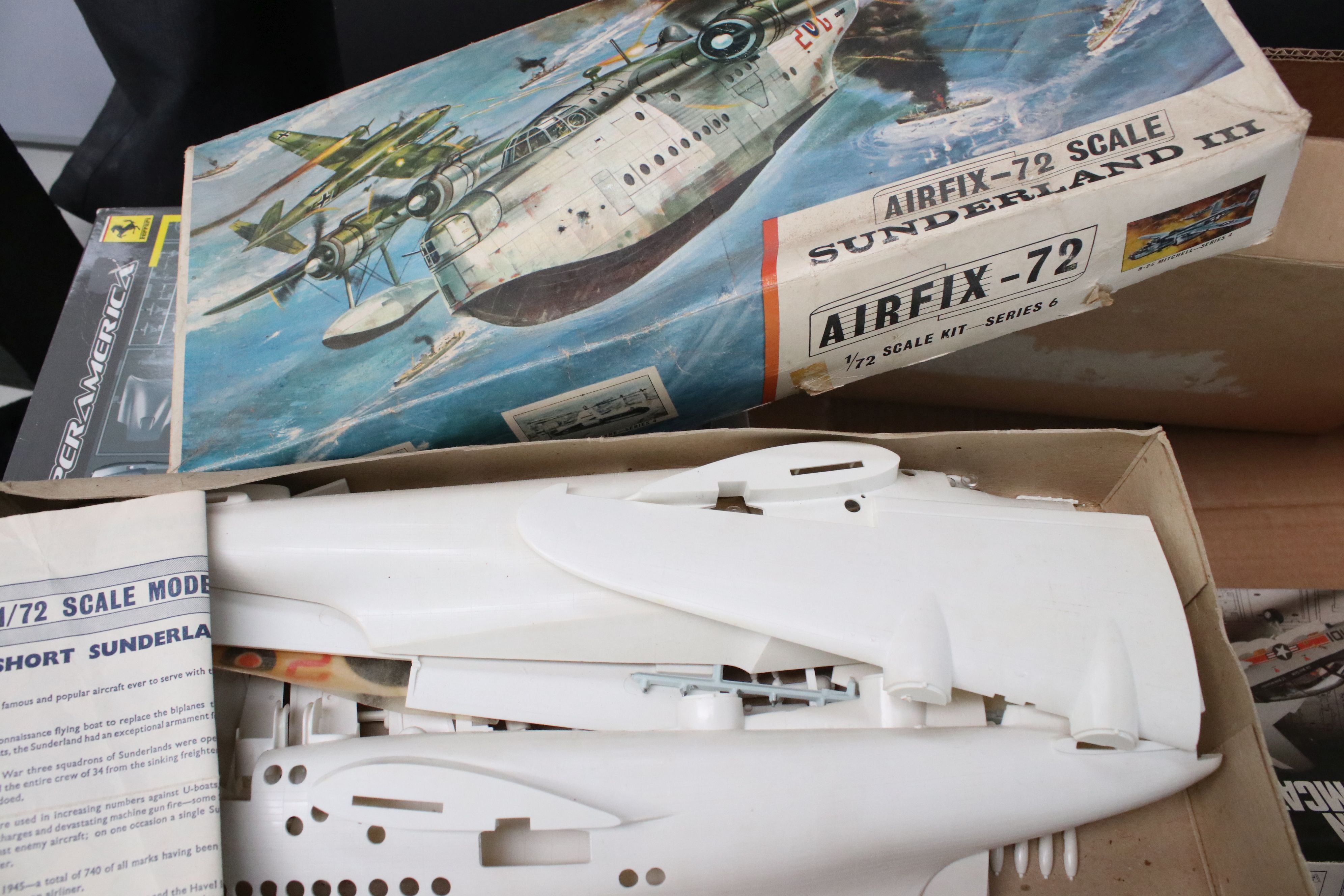 Model Kits - Around 30 boxed plastic model kits and figure sets to include Tamiya, Airfix, Hasegawa, - Image 28 of 30