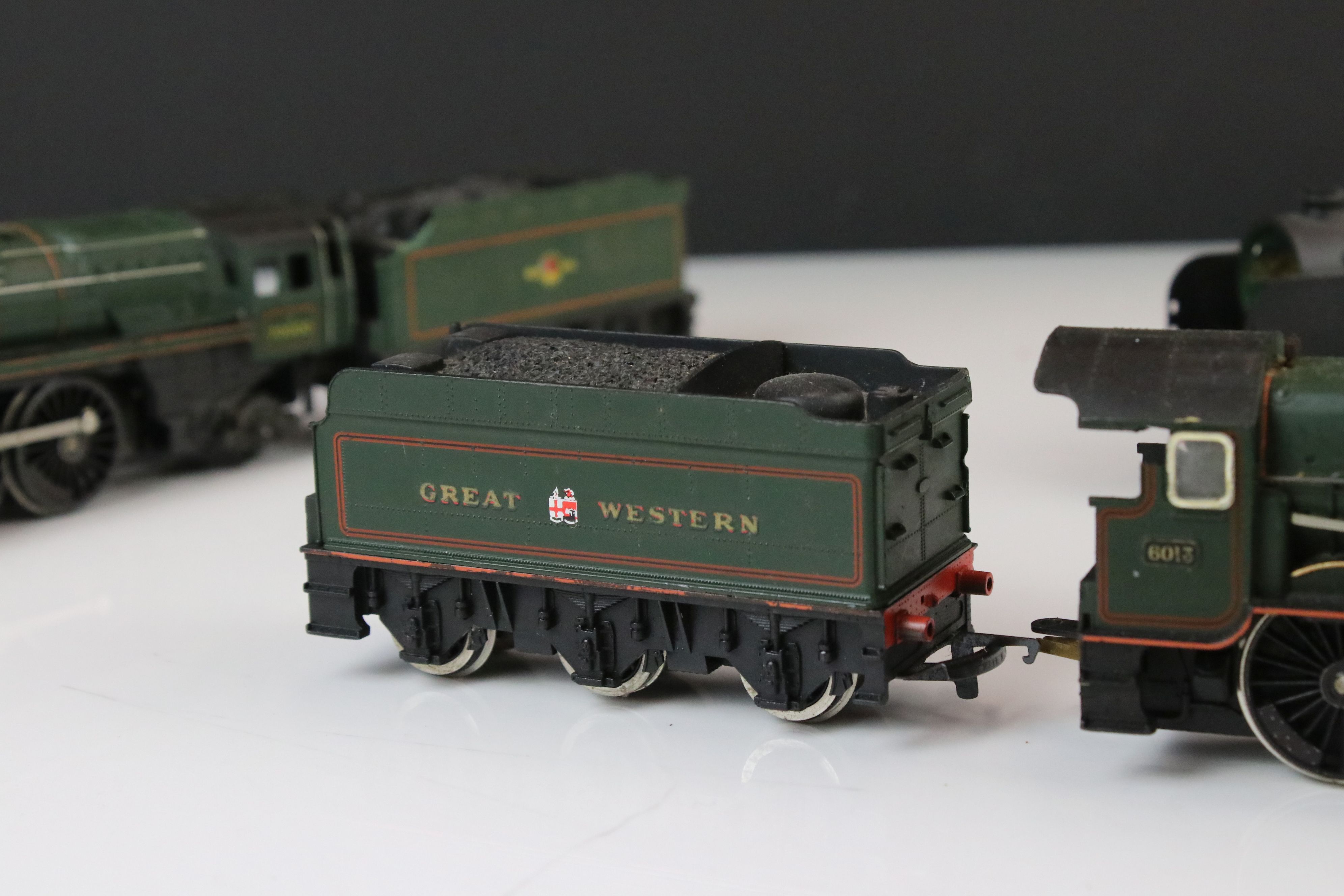 Five OO gauge locomotives with tenders (some unrelated) to include Hornby Stowe 4-4-0, Hornby King - Image 7 of 10