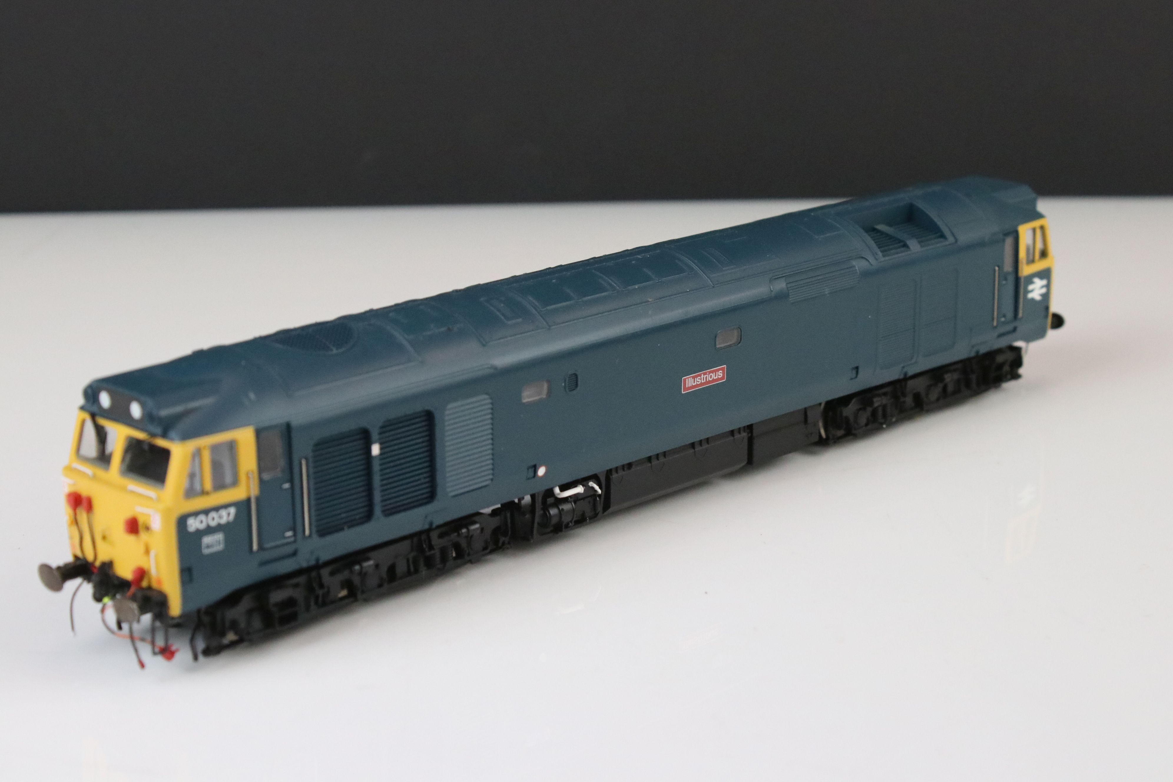 Four OO gauge locomotives to include 3 x Hornby (Flying Scotsman, Yeoman Kenneth J Painter & - Image 12 of 14