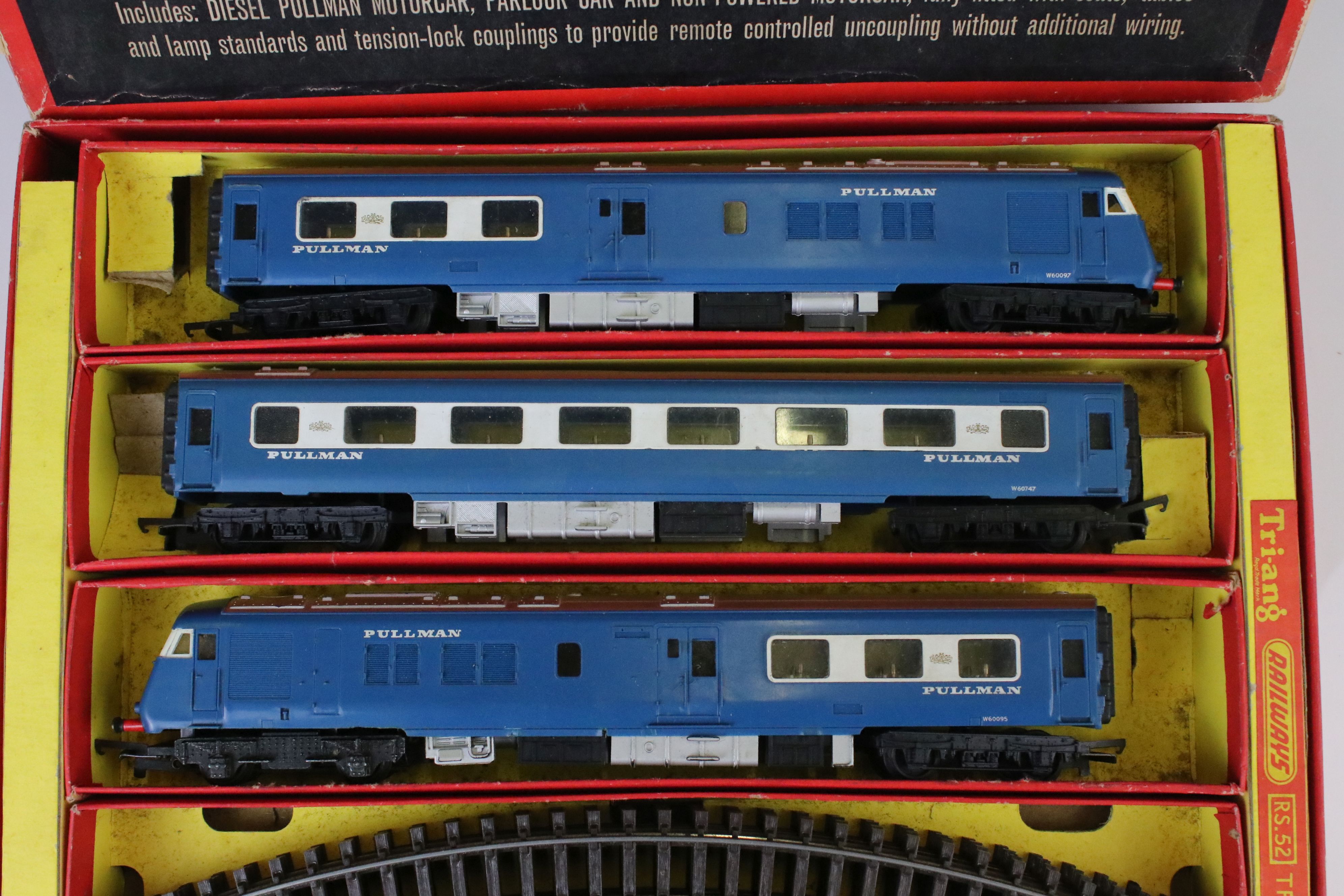 Three boxed Triang Hornby OO gauge train sets to include The Blue Pullman, RS607 Local Passenger Set - Image 2 of 12