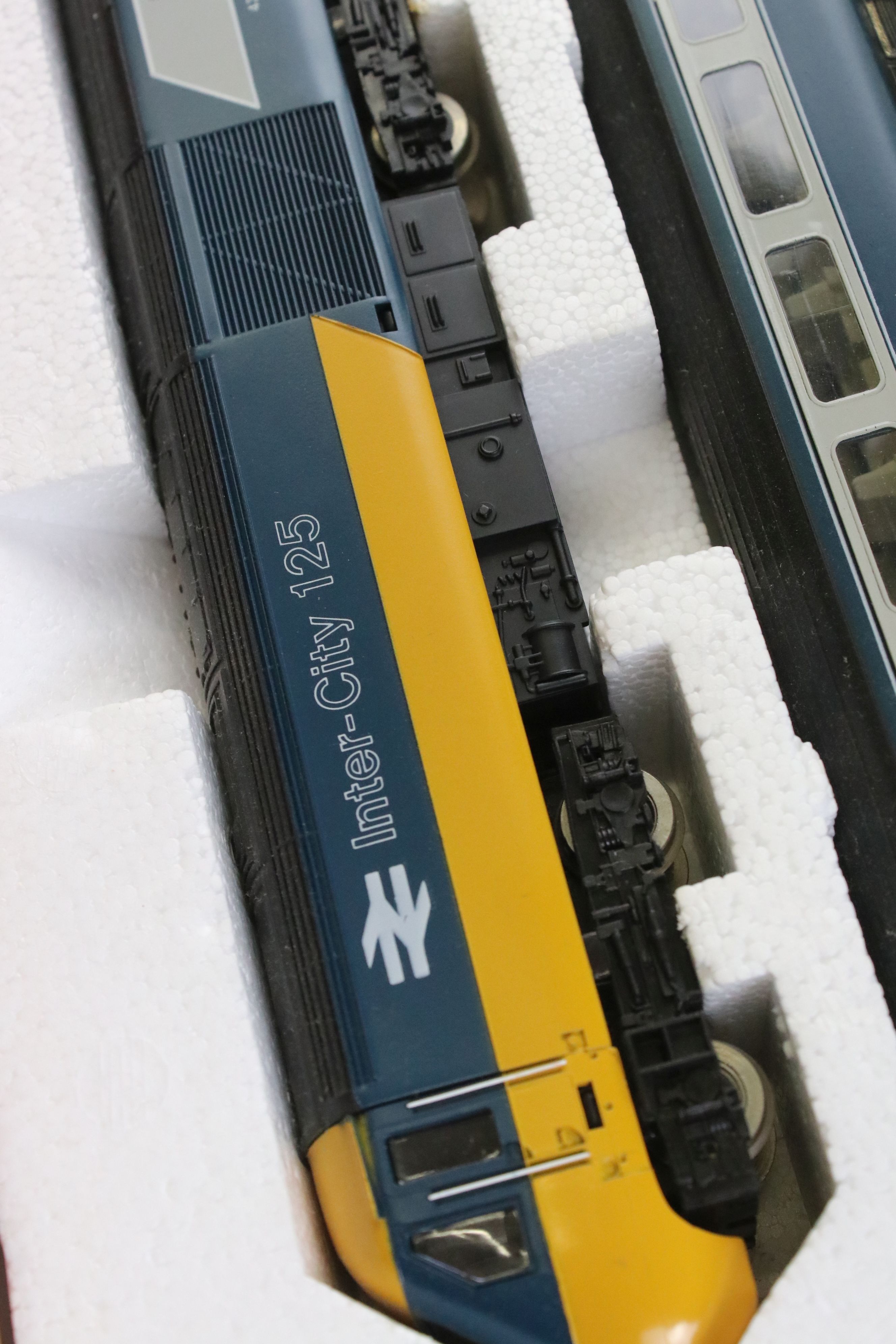 Boxed Hornby OO gauge R332 High Speed Train Pack, complete - Image 5 of 5