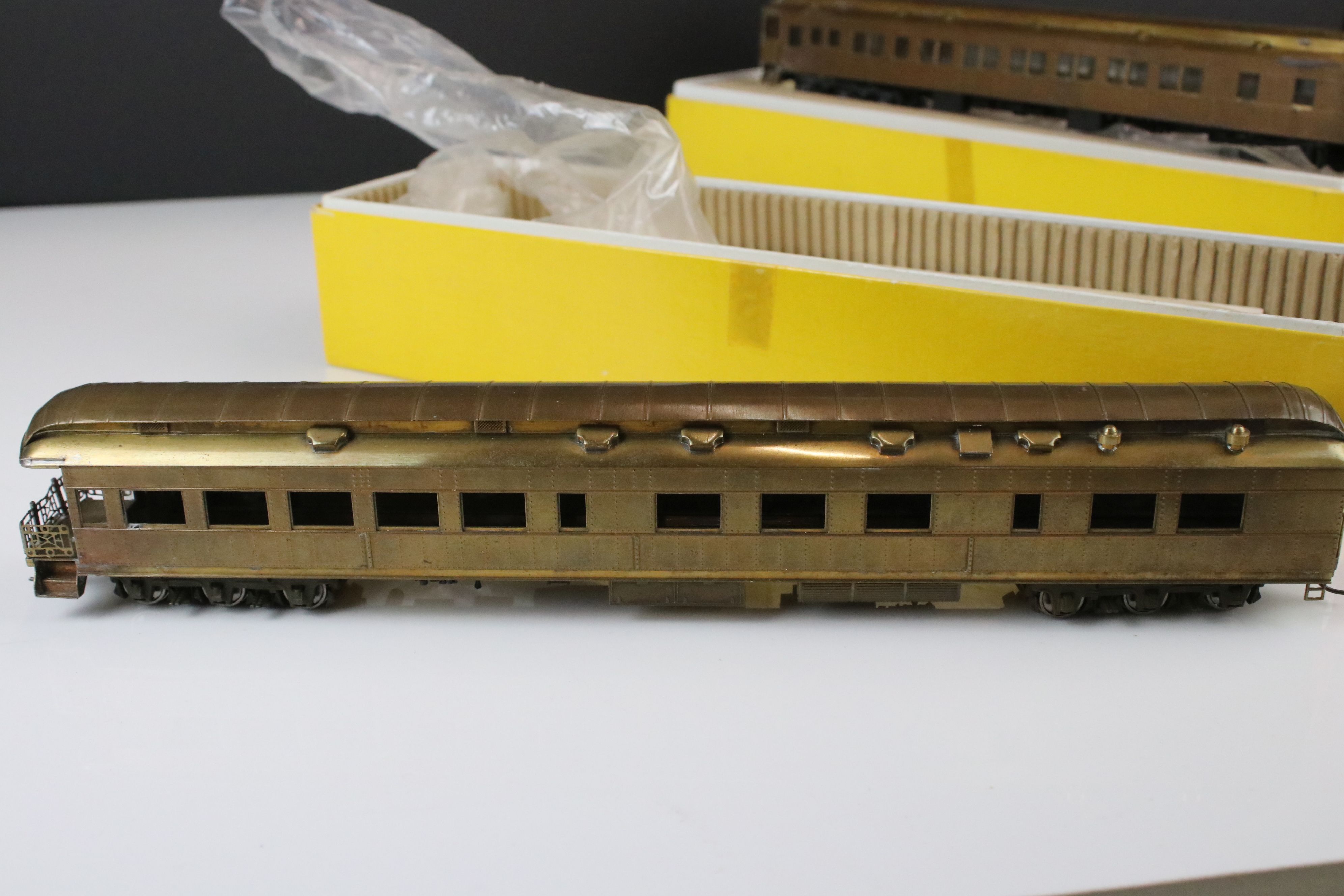 Three boxed E Suydam & Co HO Railroad Equipment items of brass rolling stock to include RR-9 - Image 12 of 19